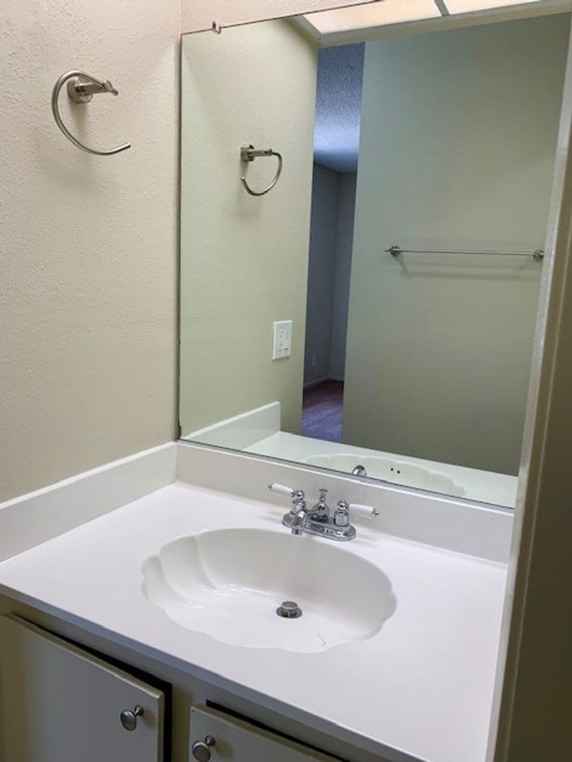 Monrovia Apartment: 115 N. Myrtle Avenue