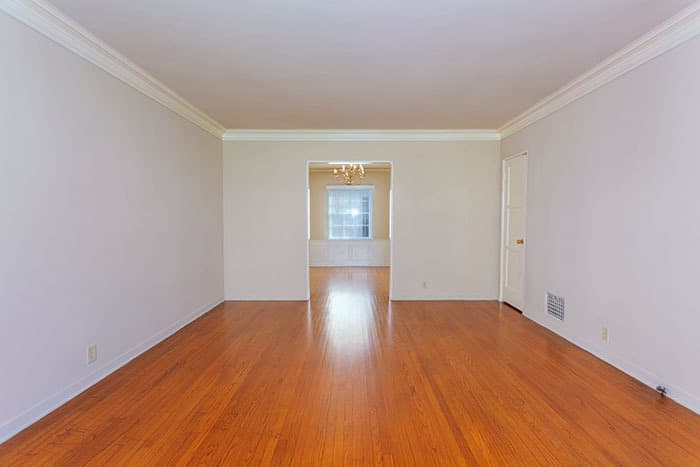 Pasadena Apartment: 220 S. Oakland Avenue