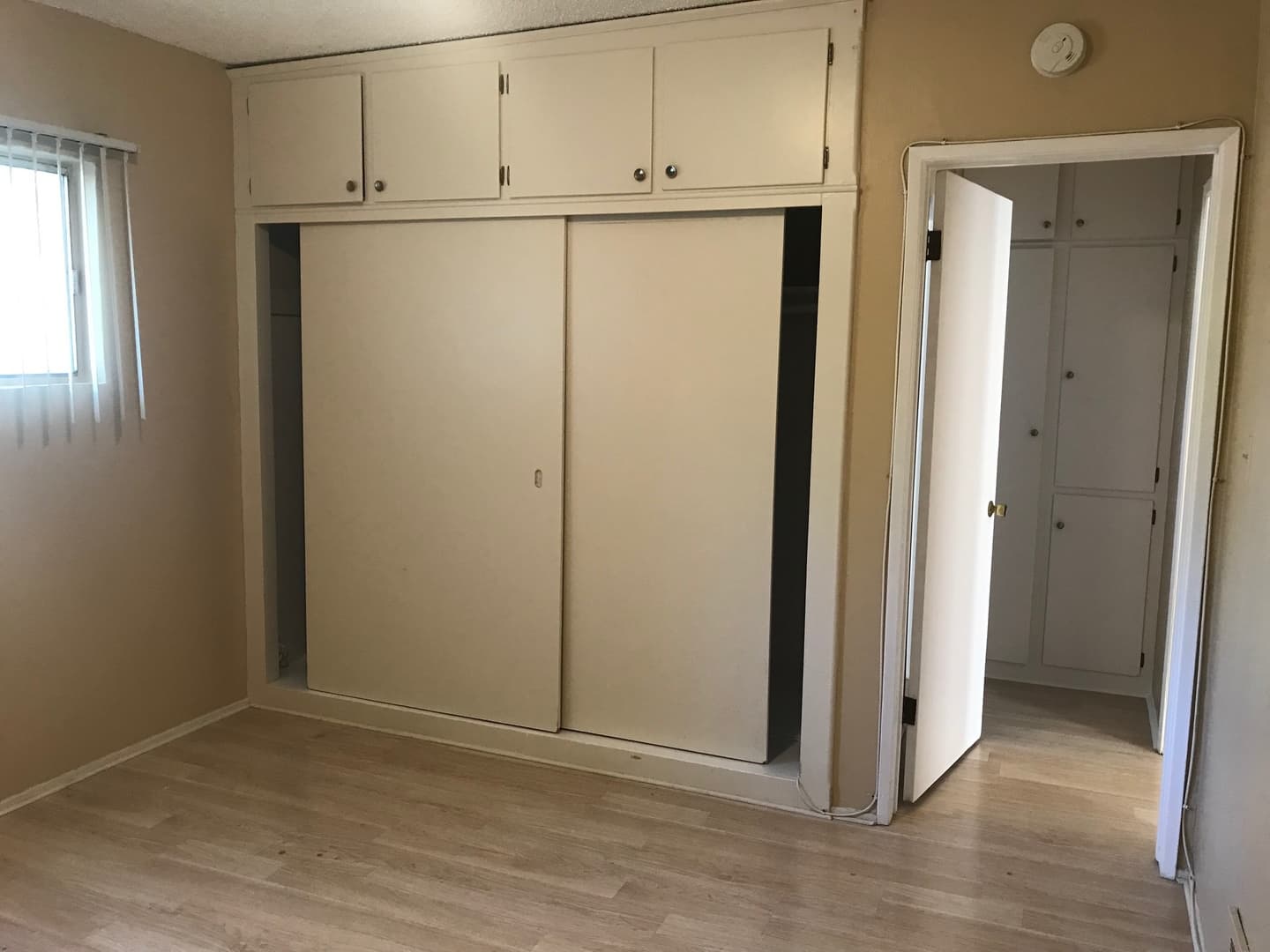 Pasadena Apartment: 80 N. Bonnie Avenue