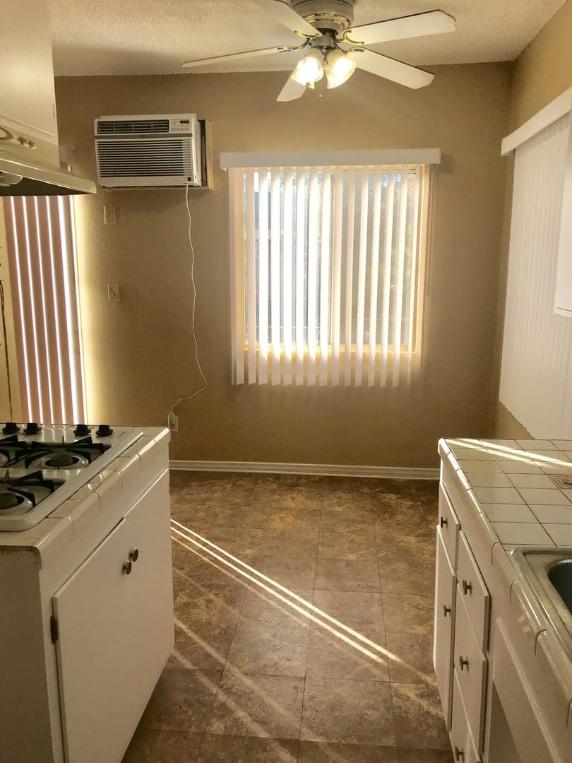 Pasadena Apartment: 80 N. Bonnie Avenue