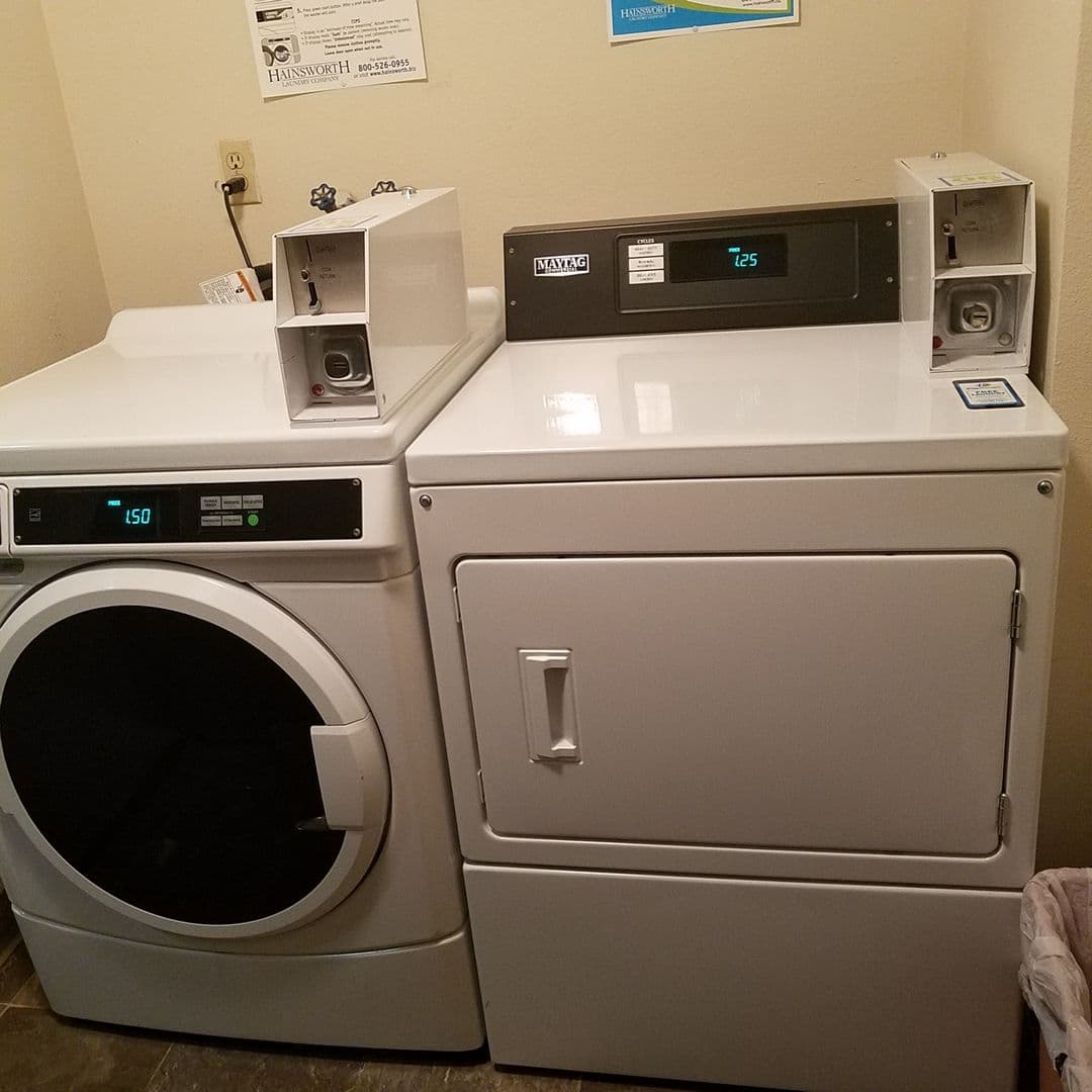 Richland Apartment: 1621 George Washington Way