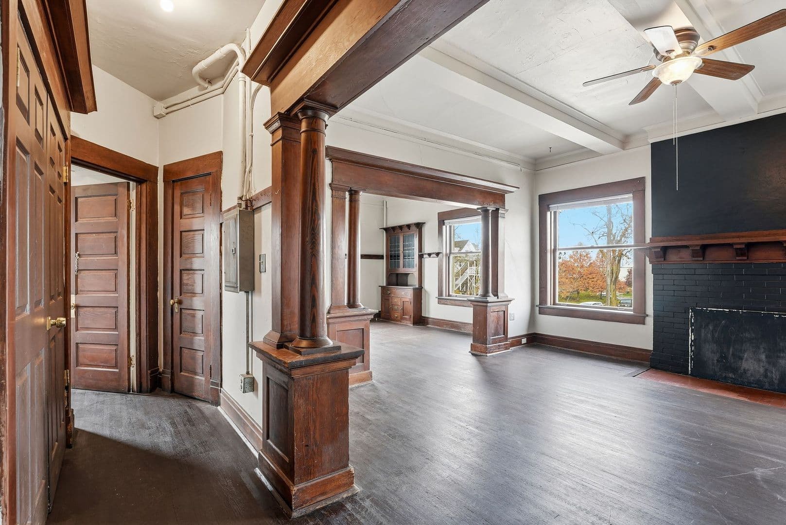 Spokane Apartment: 155 S Oak St