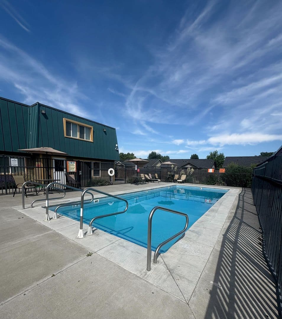 Kennewick Apartment: 632 N Arthur Street