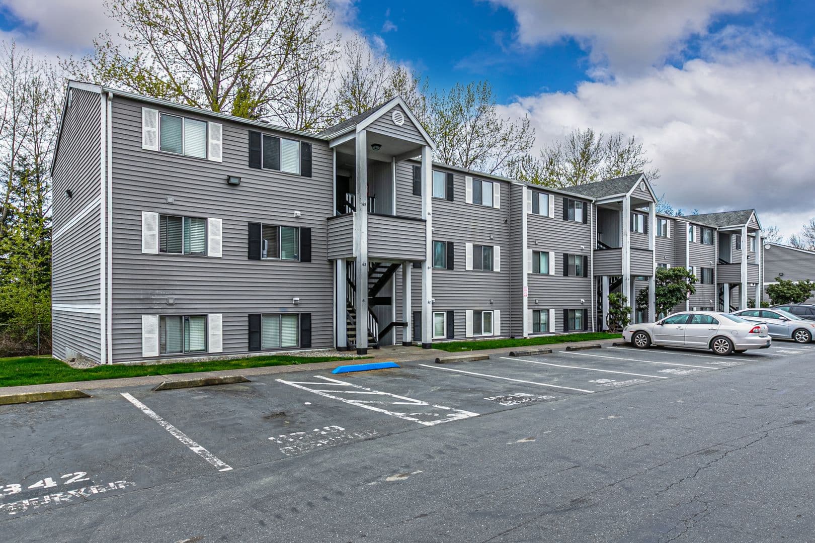 Tacoma Apartment: 6830 Tacoma Mall Blvd