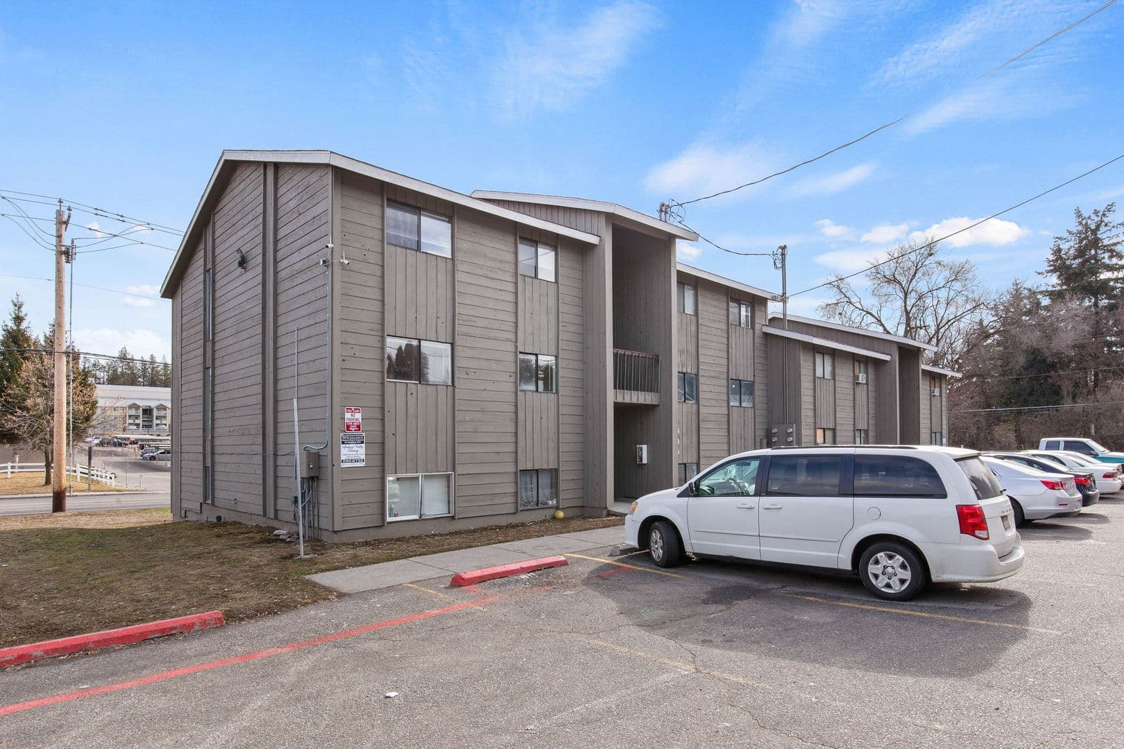 Spokane Valley Apartment: 2705 N Pines Rd