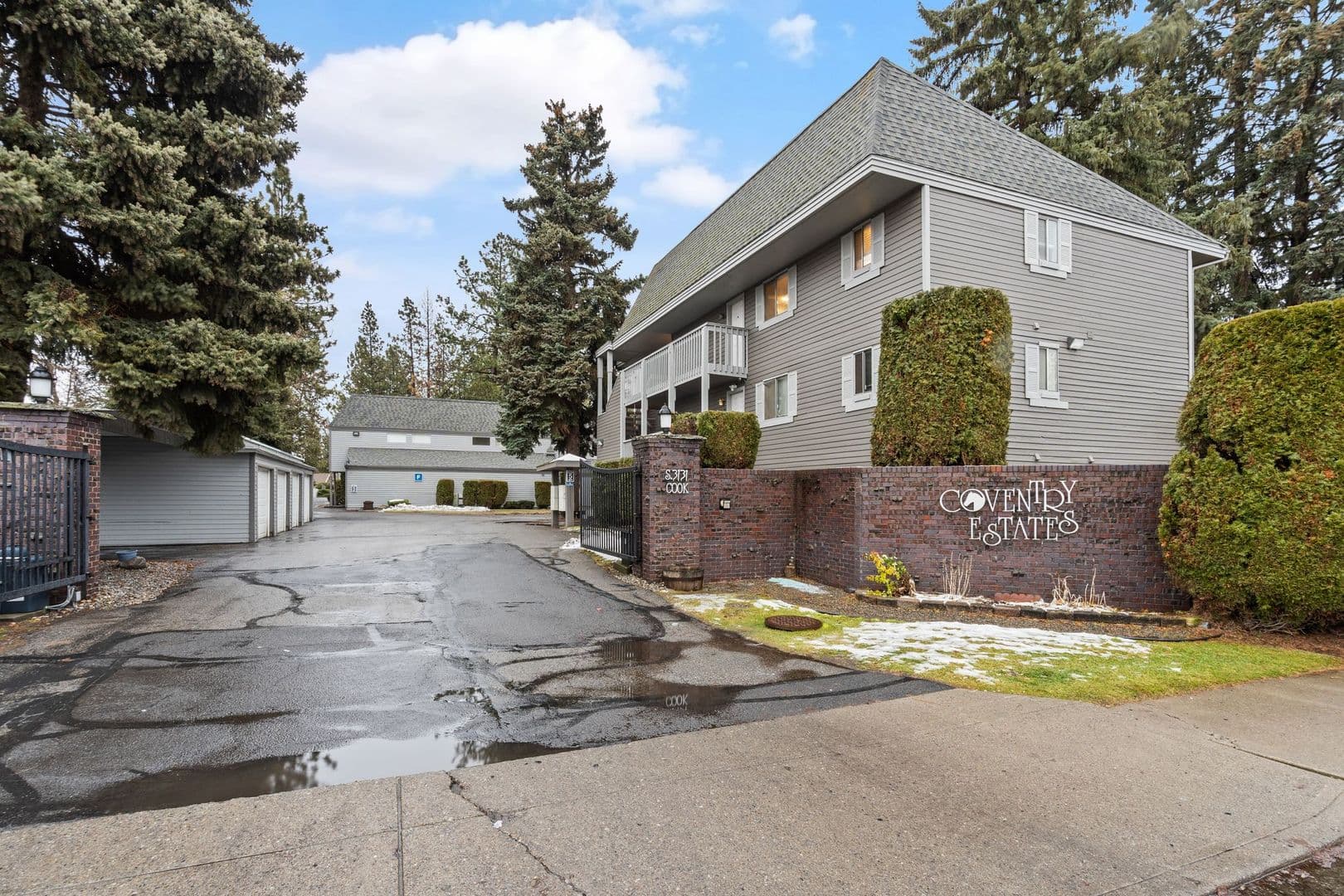 Spokane Apartment: 3131 S Cook St