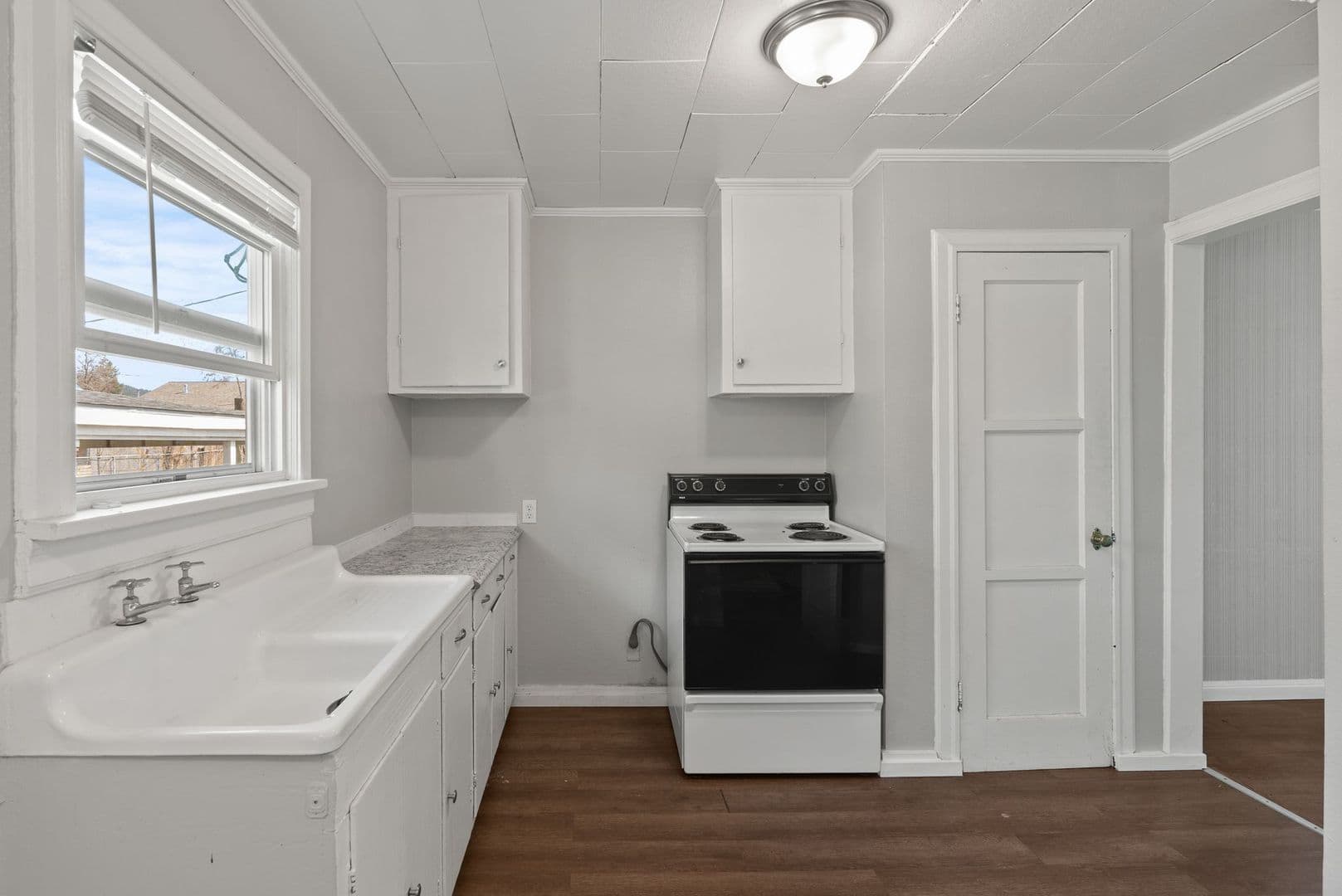 Spokane Valley Apartment: 4210 N Avalon Rd