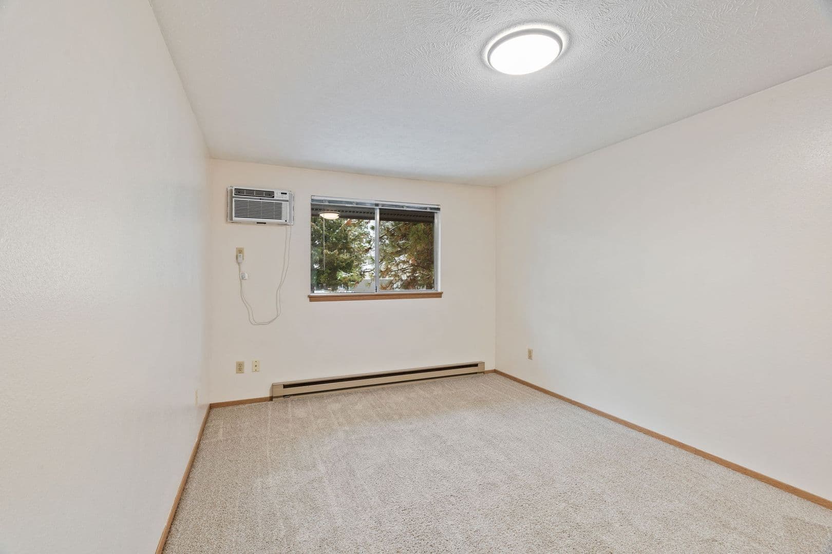 Spokane Apartment: 3131 S Cook St