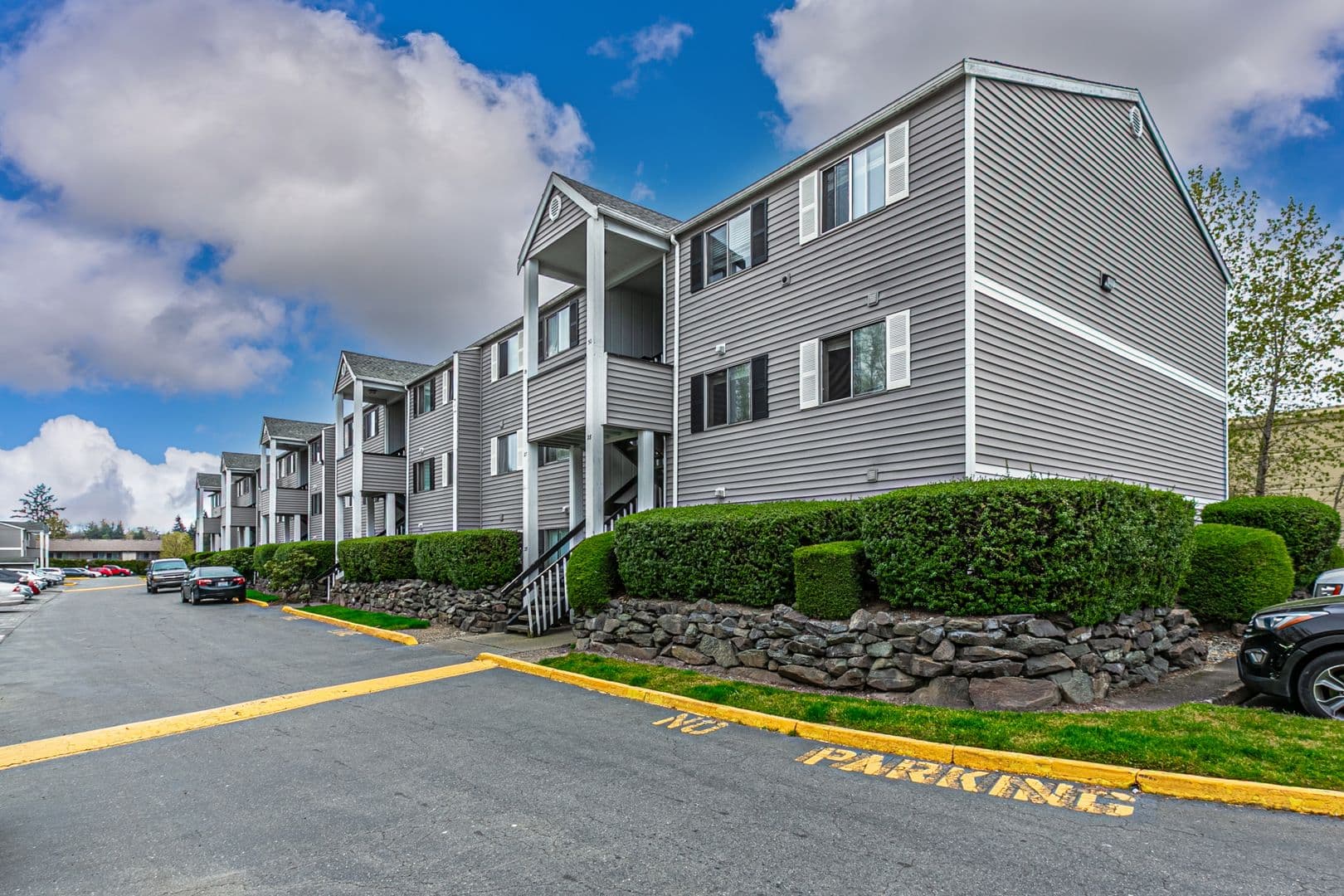 Tacoma Apartment: 6830 Tacoma Mall Blvd