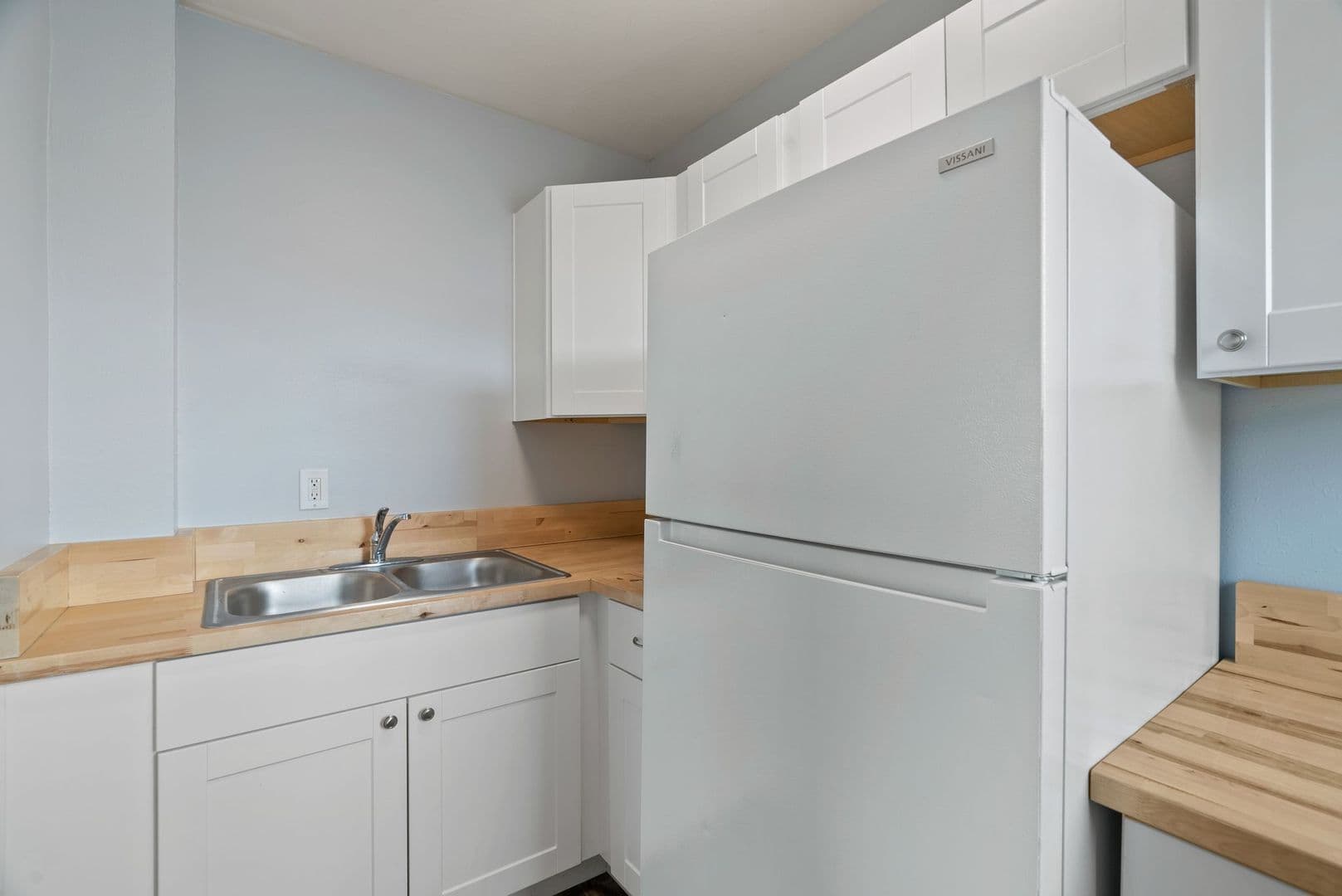 Spokane Apartment: 405 S Maple St