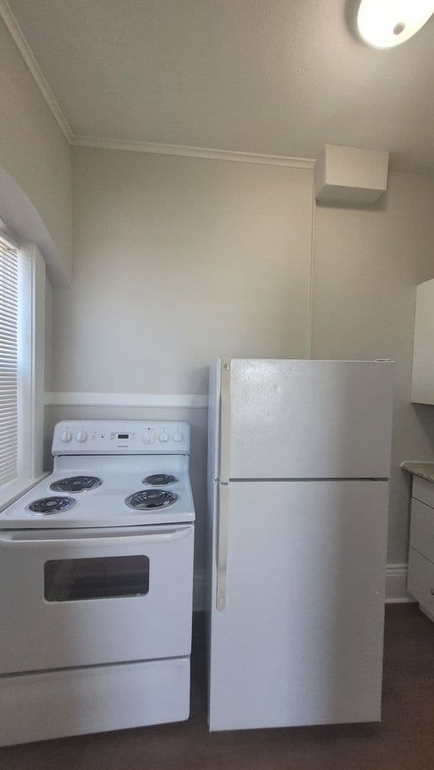 Spokane Apartment: 405 S Maple St