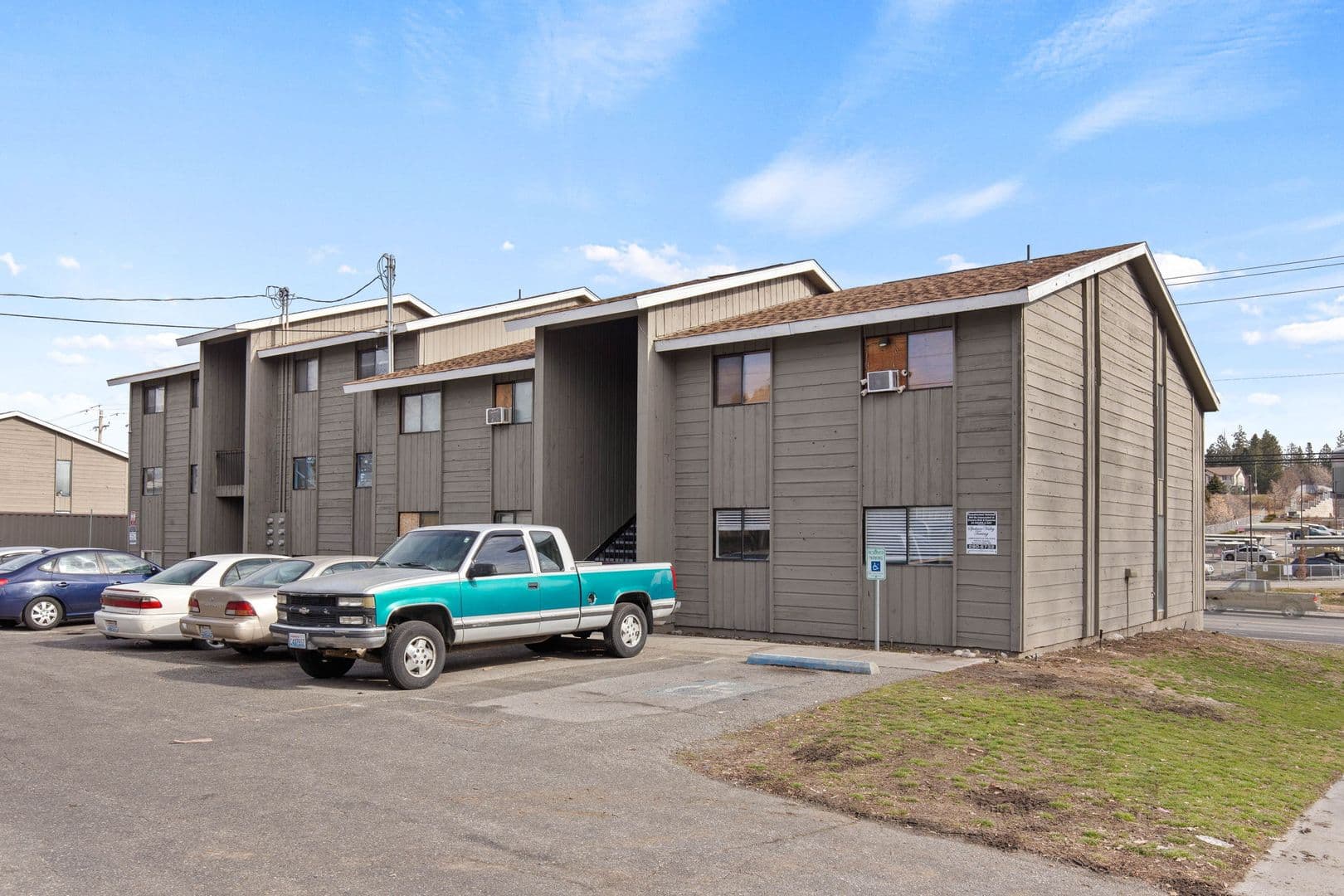 Spokane Valley Apartment: 2705 N Pines Rd
