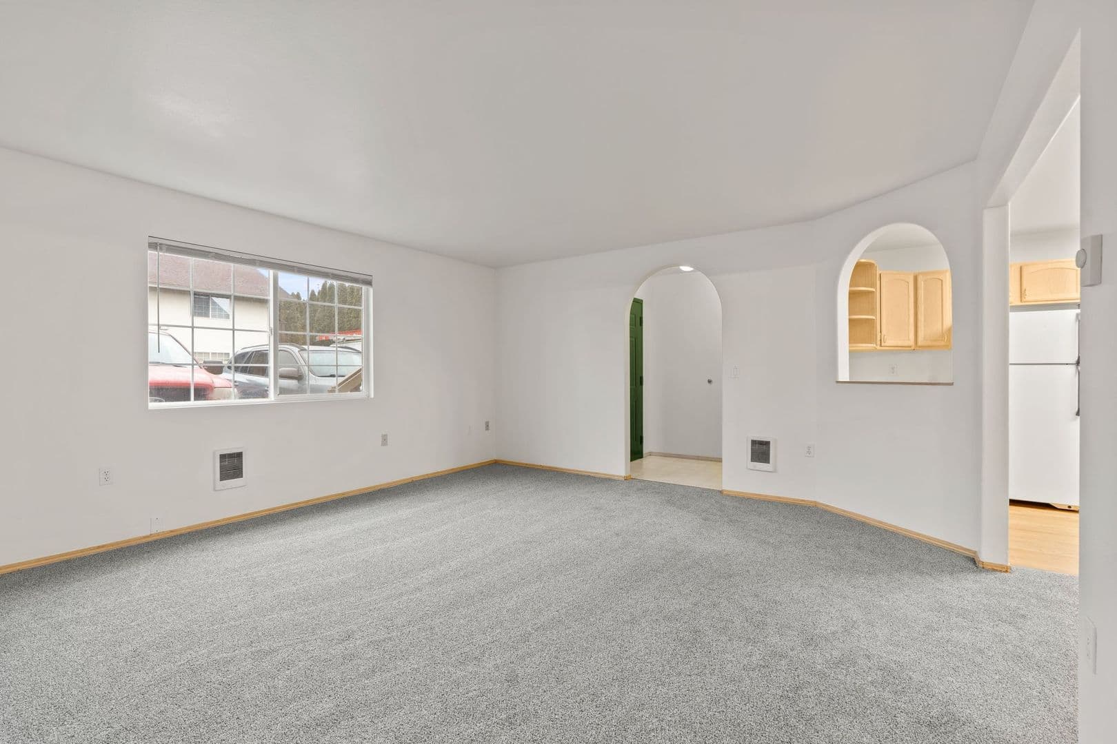 Spokane Valley Apartment: 12903 E Sprague Ave