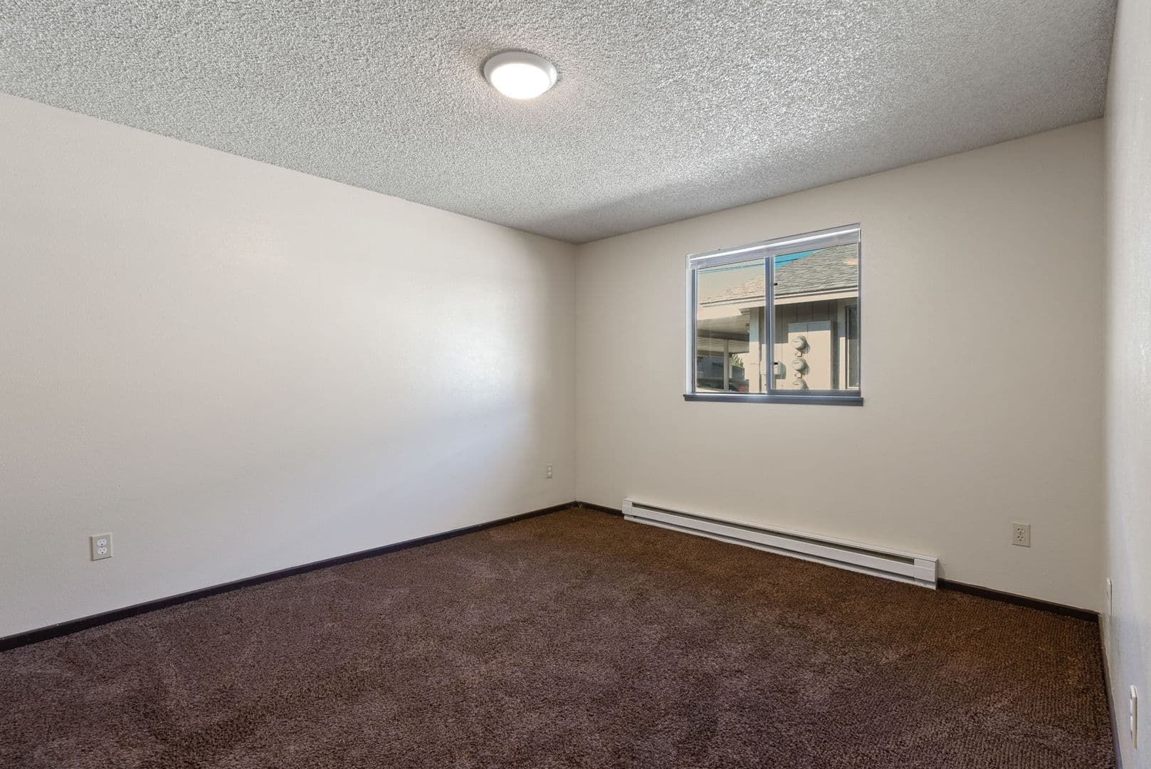 Spokane Apartment: 3102 E Jackson Ave