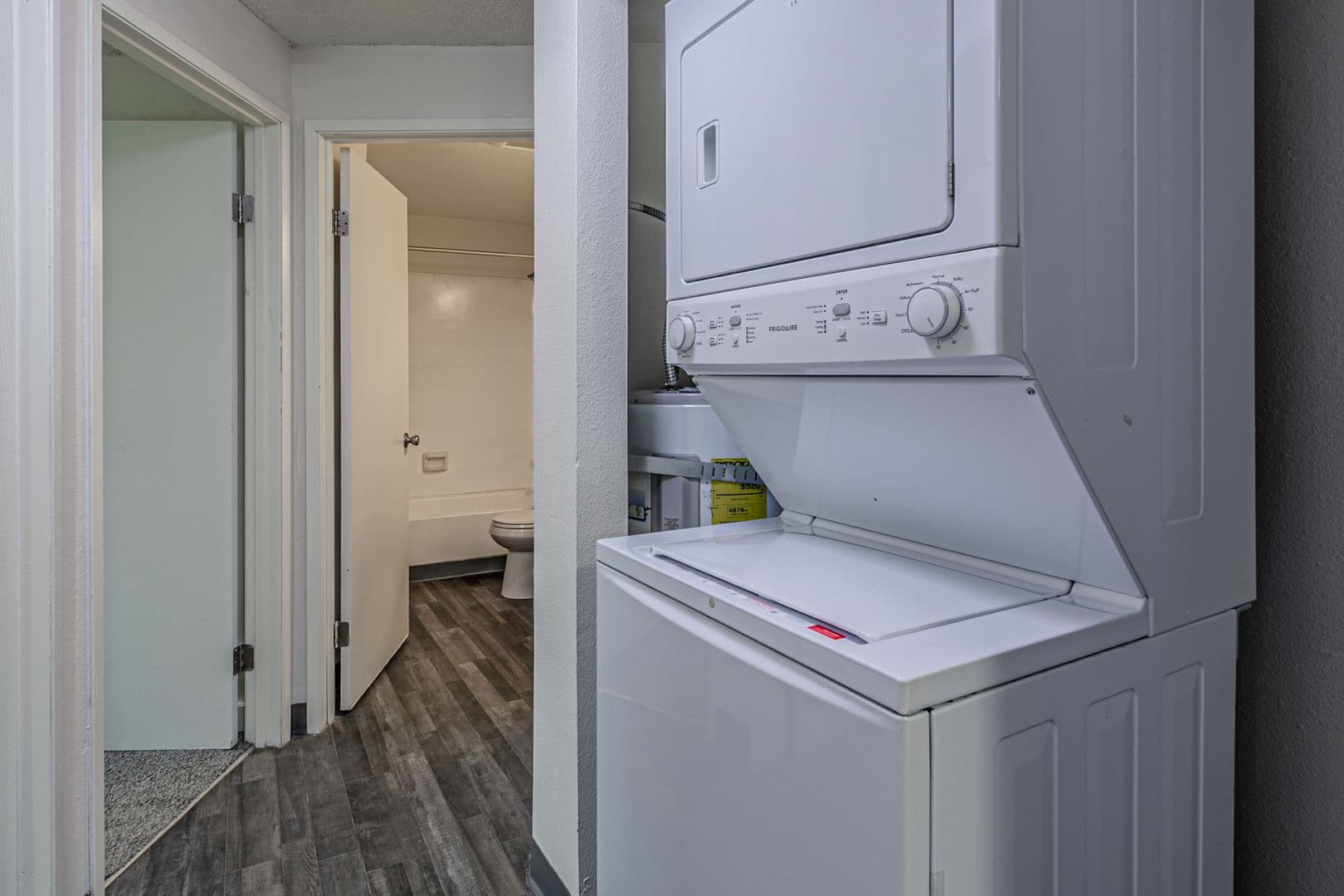 Tacoma Apartment: 6830 Tacoma Mall Blvd
