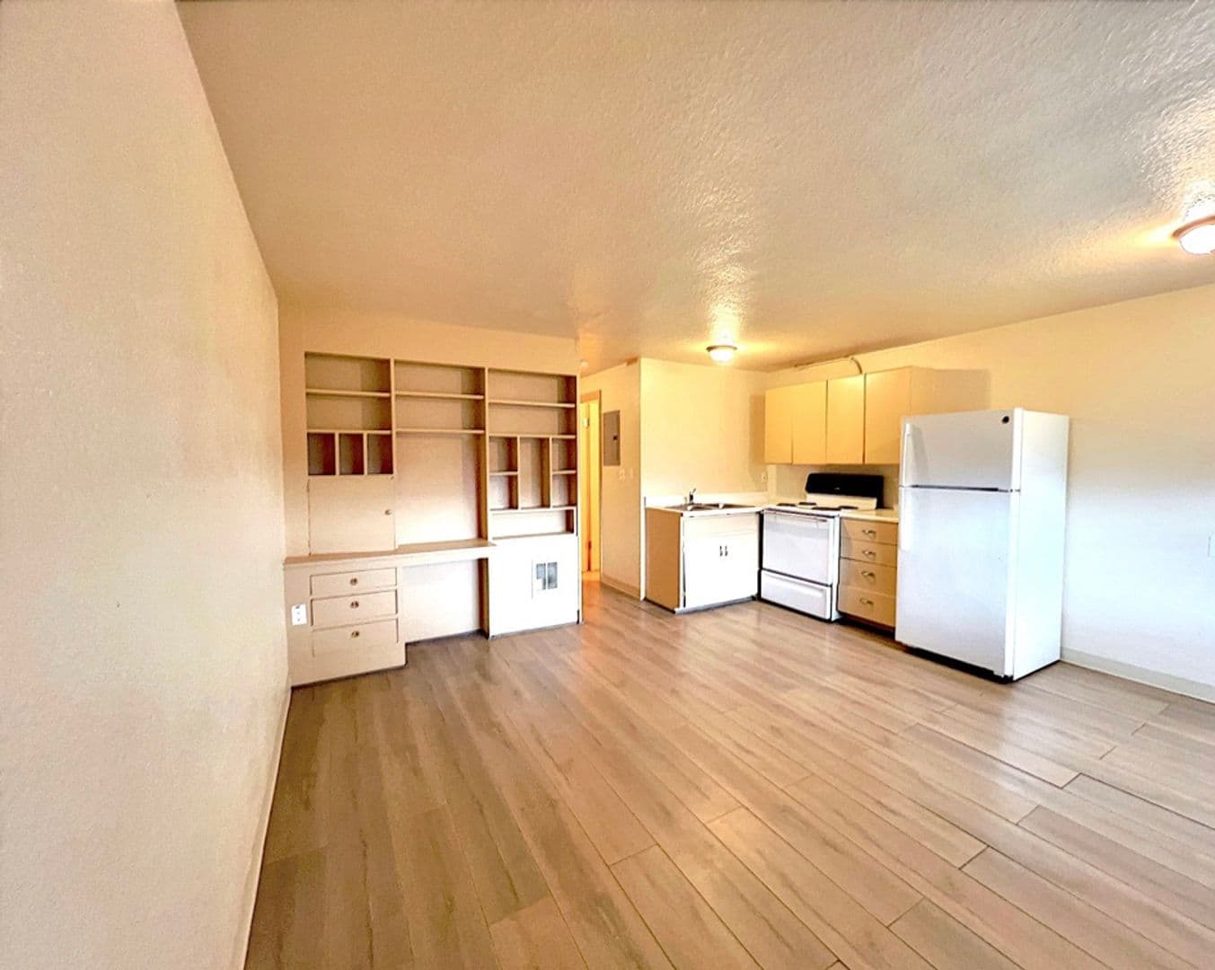 Pasco Apartment: 1740 N 5th Ave