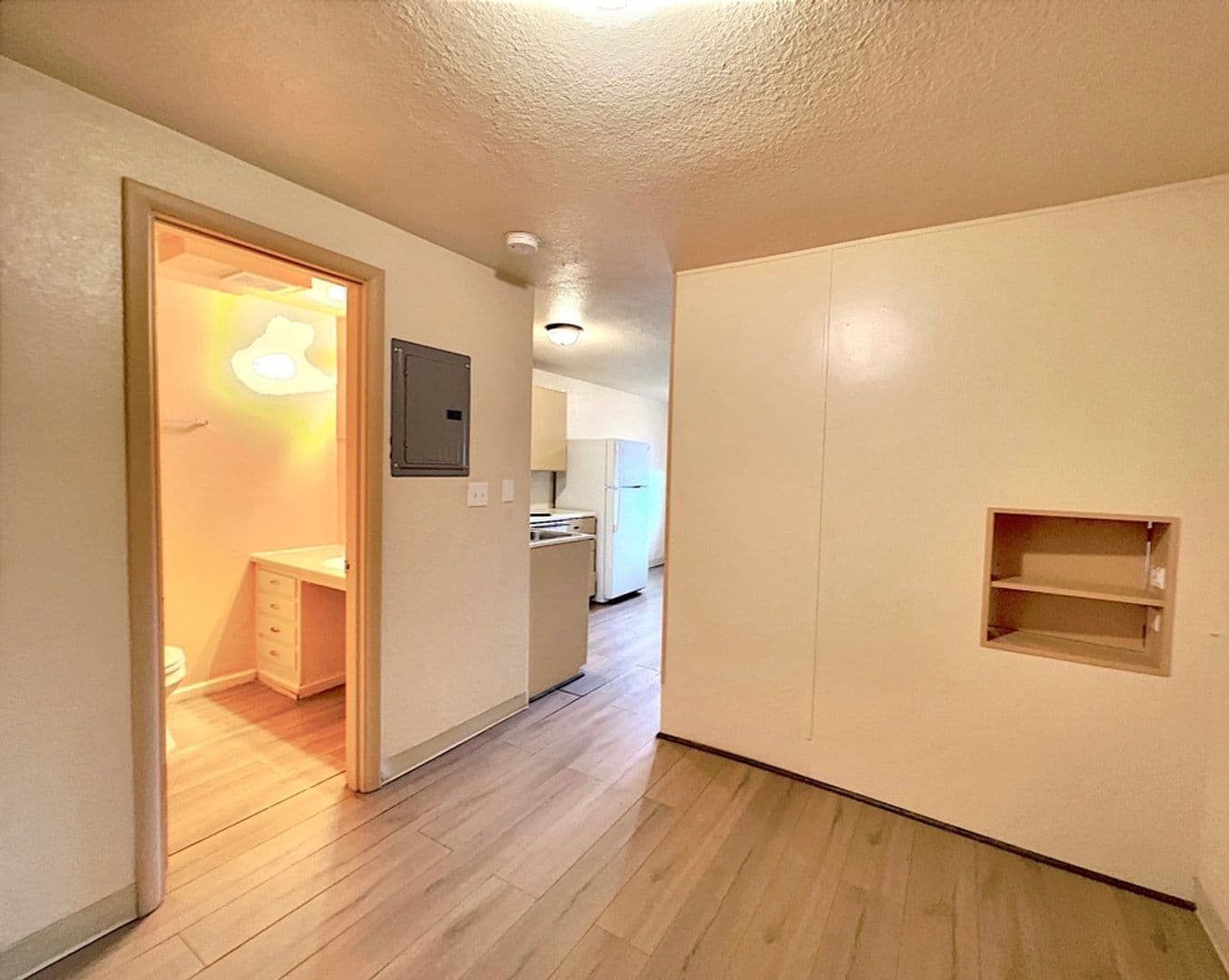 Pasco Apartment: 1740 N 5th Ave
