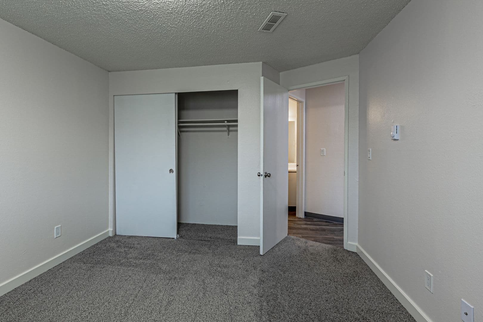 Tacoma Apartment: 6830 Tacoma Mall Blvd