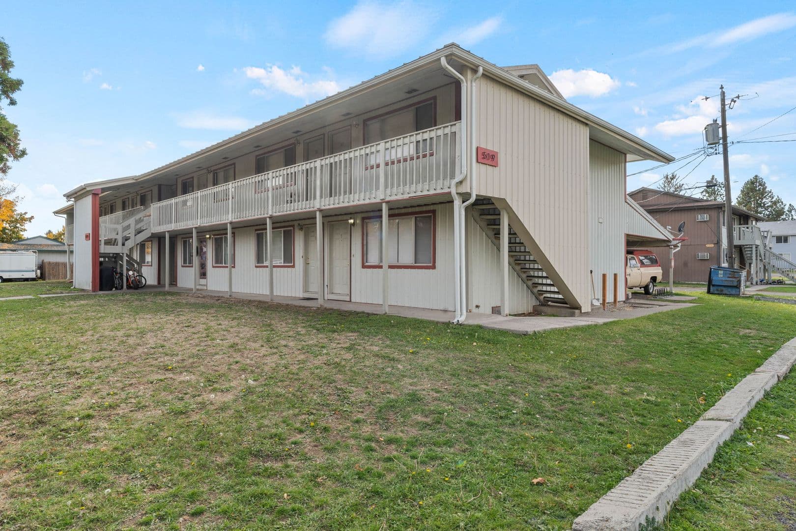 Medical Lake Apartment: 314 N LeFevre St