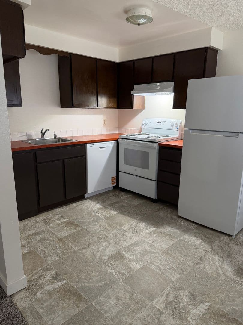 Spokane Apartment: 3102 E Jackson Ave