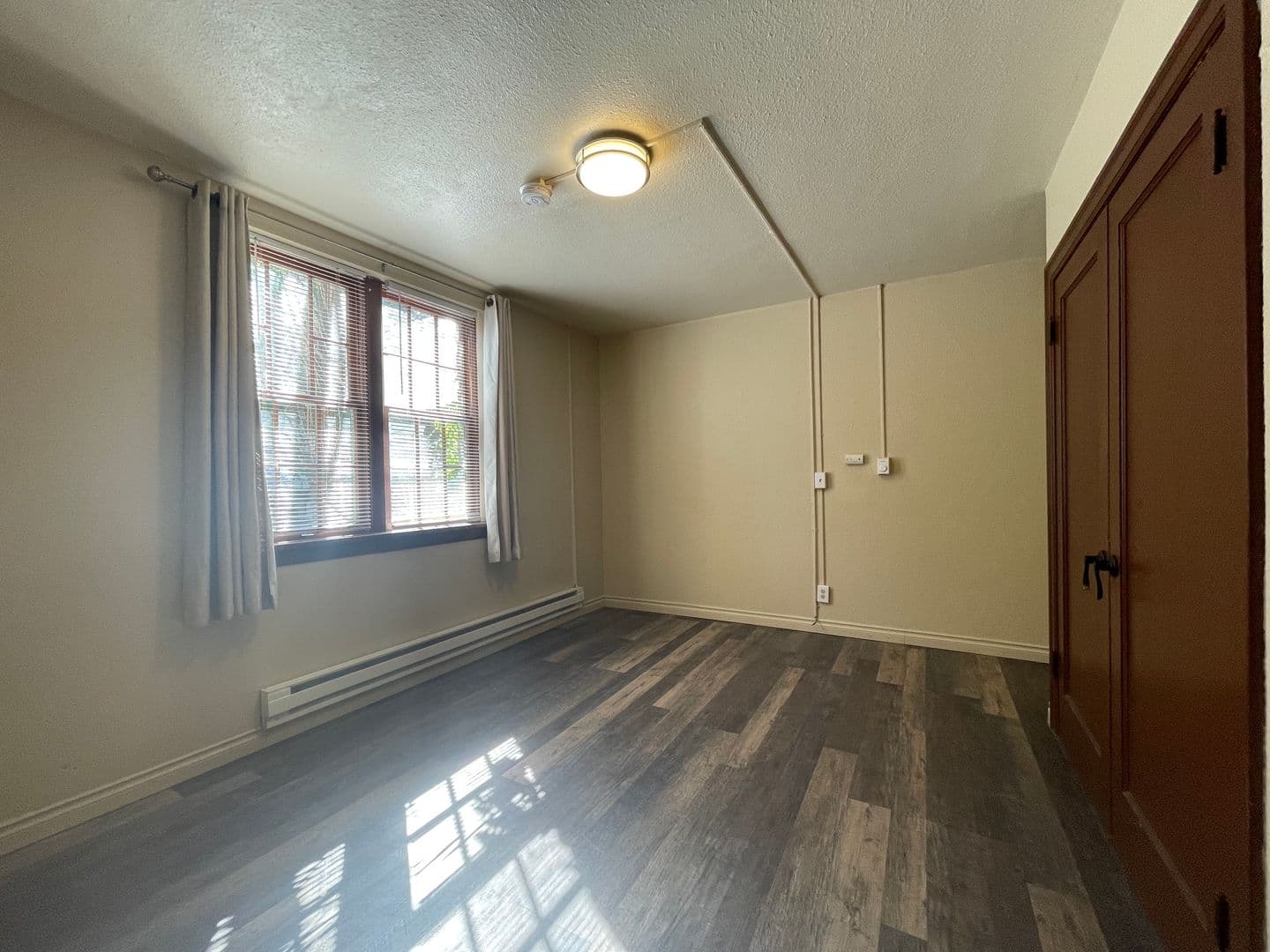 Spokane Apartment: 916 W Augusta Avenue