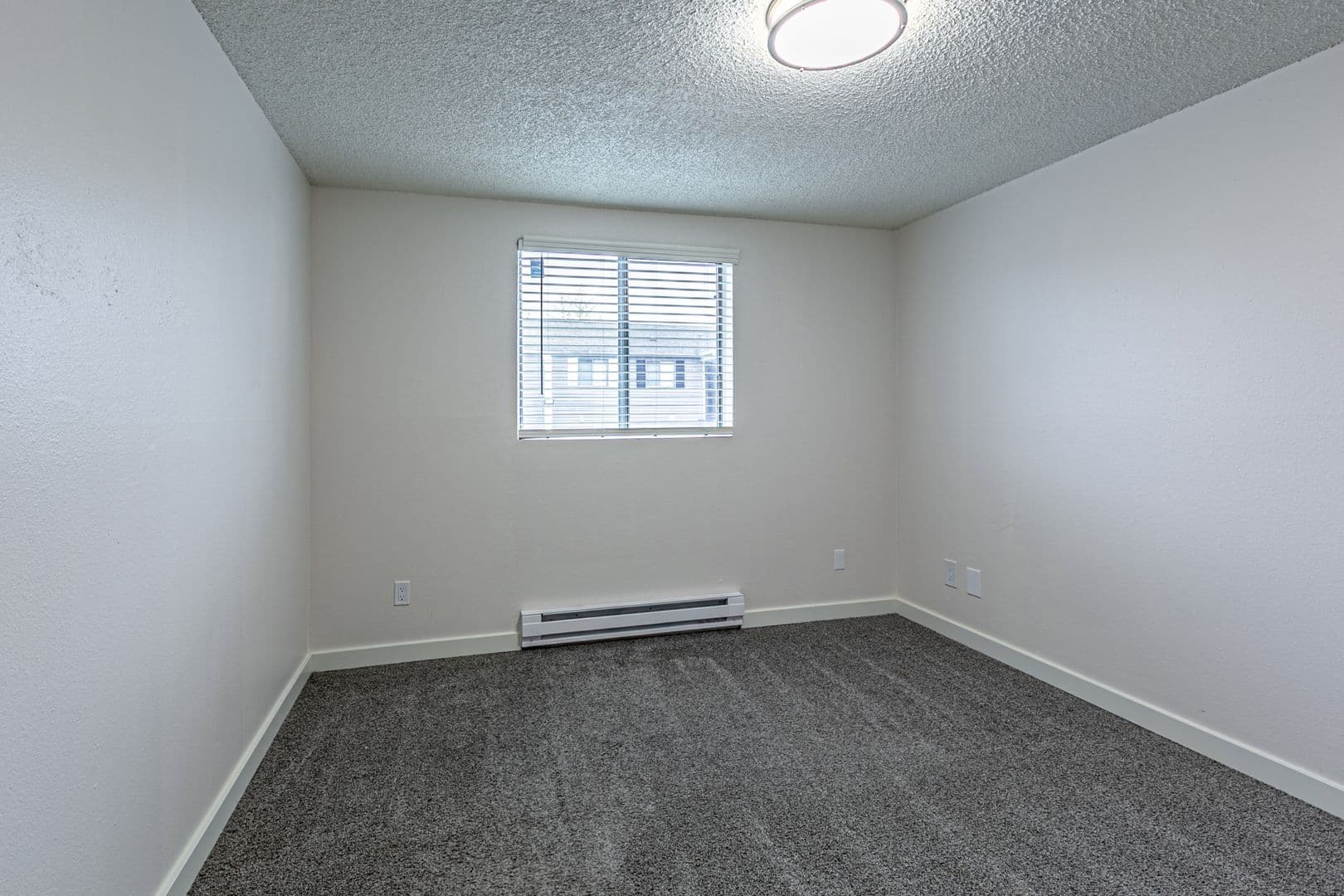 Tacoma Apartment: 6830 Tacoma Mall Blvd