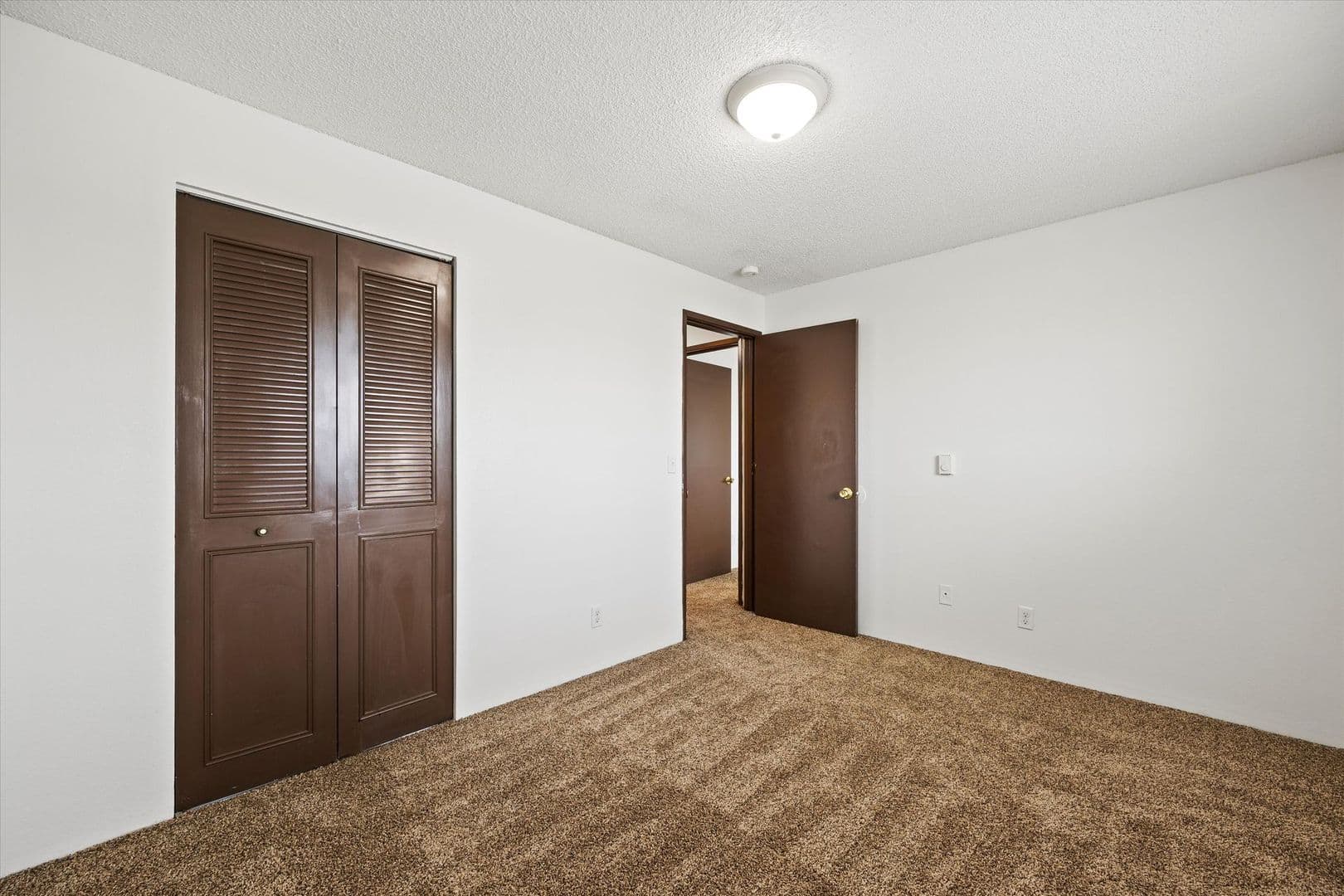 Pasco Apartment: 2524 W Sylvester St.