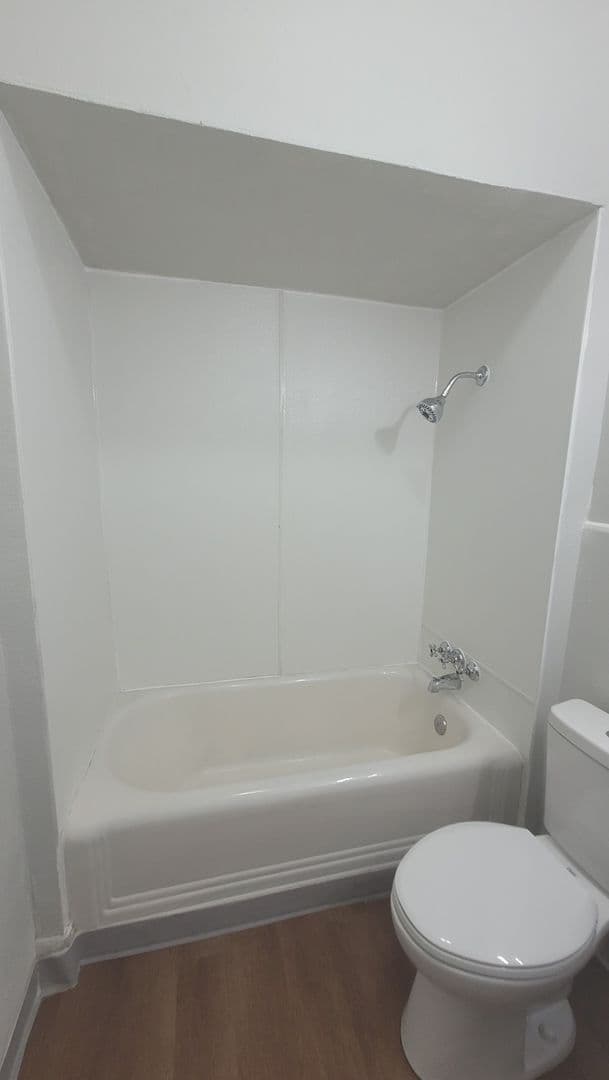 Spokane Apartment: 405 S Maple St