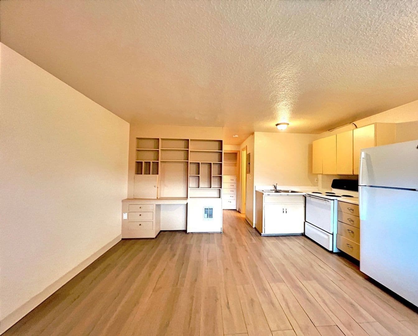 Pasco Apartment: 1740 N 5th Ave
