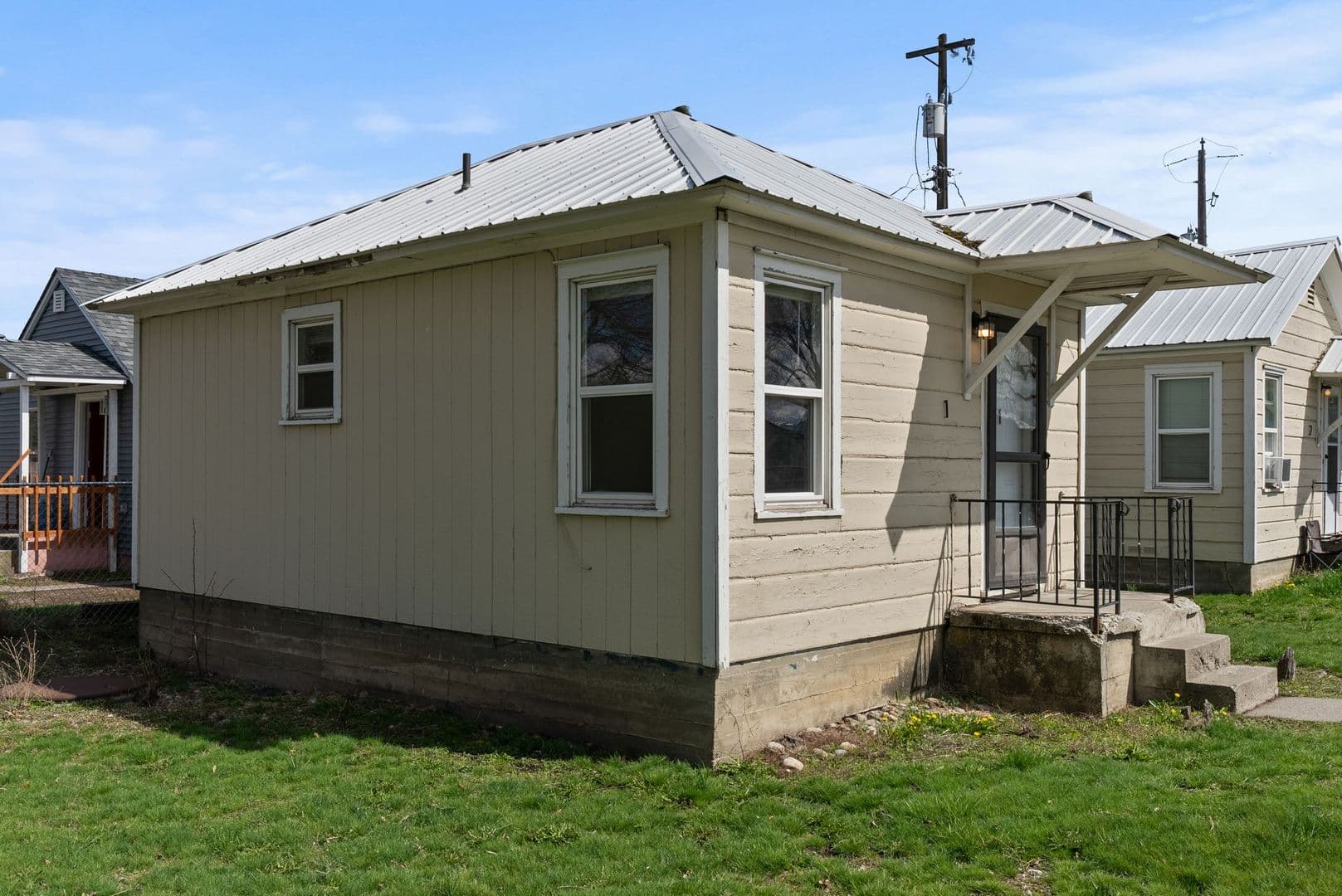 Spokane Valley Apartment: 4210 N Avalon Rd