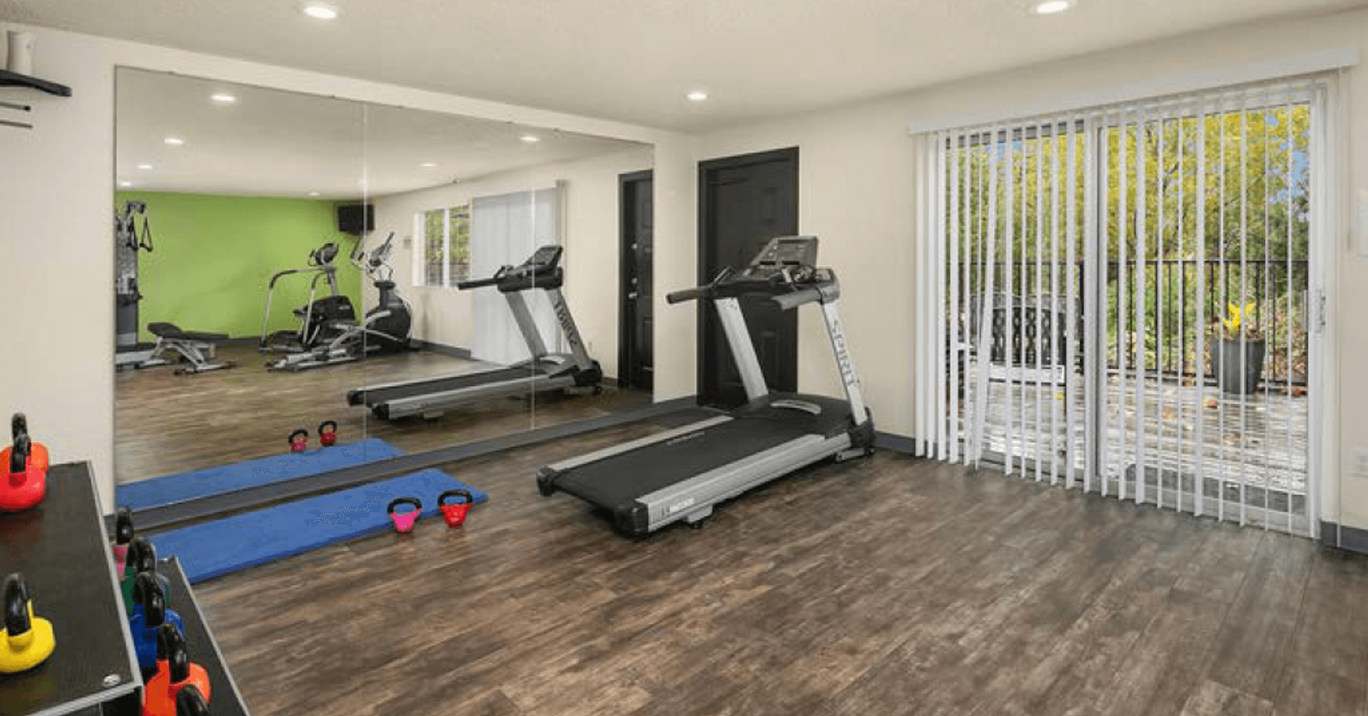 Tacoma Apartment: 6830 Tacoma Mall Blvd