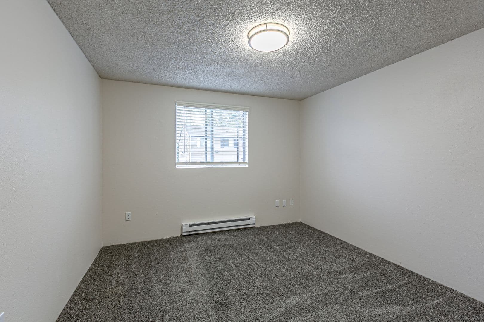 Tacoma Apartment: 6830 Tacoma Mall Blvd