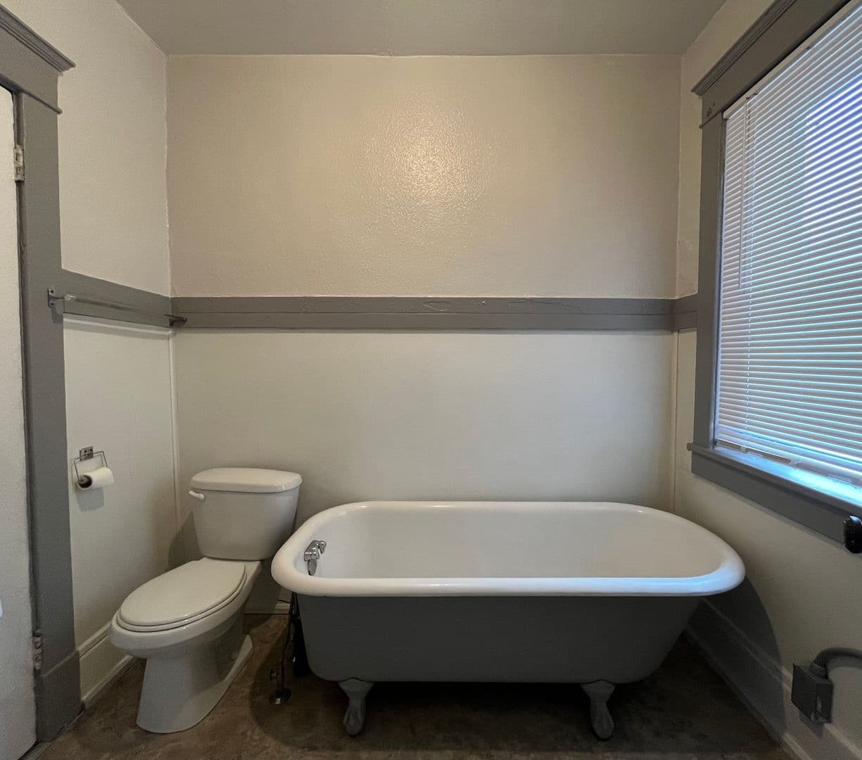 Spokane Apartment: 1010 W Boone Ave.