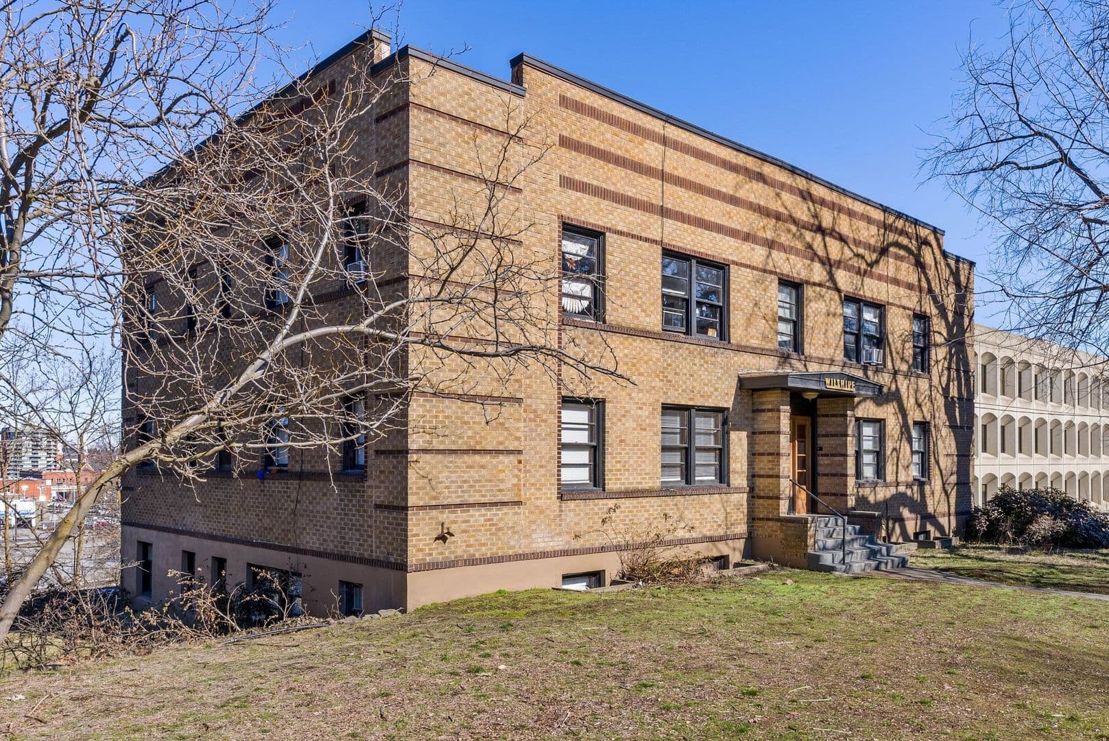 Spokane Apartment: 1226 W. 5th Ave.