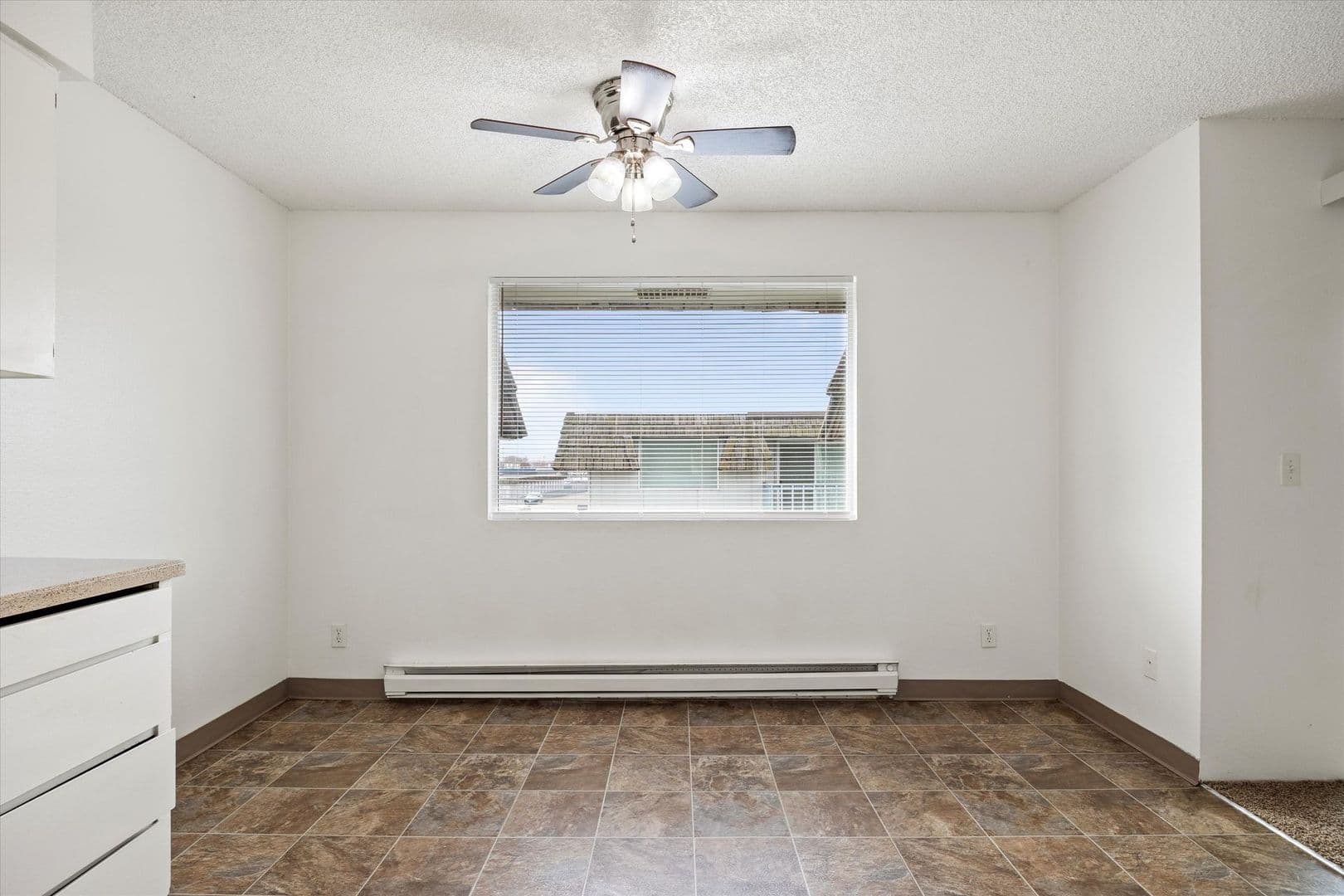 Pasco Apartment: 2524 W Sylvester St.