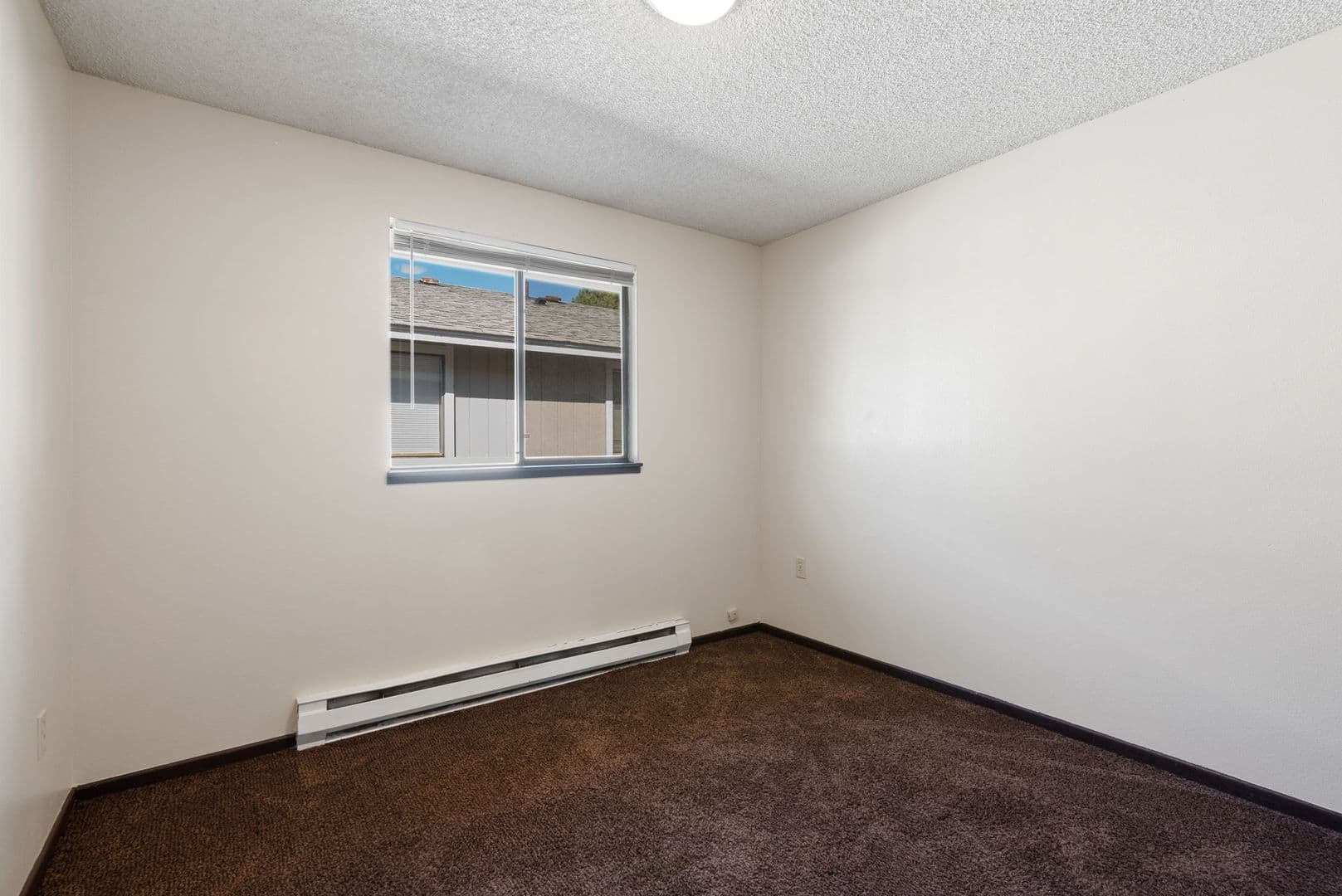 Spokane Apartment: 3102 E Jackson Ave