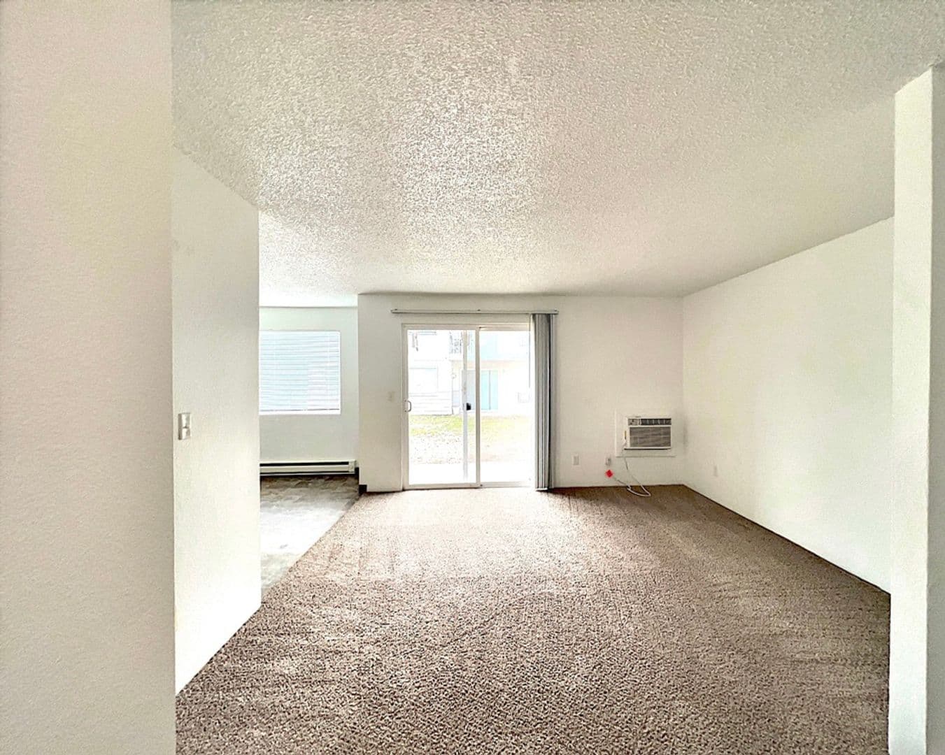 Pasco Apartment: 2524 W Sylvester St.