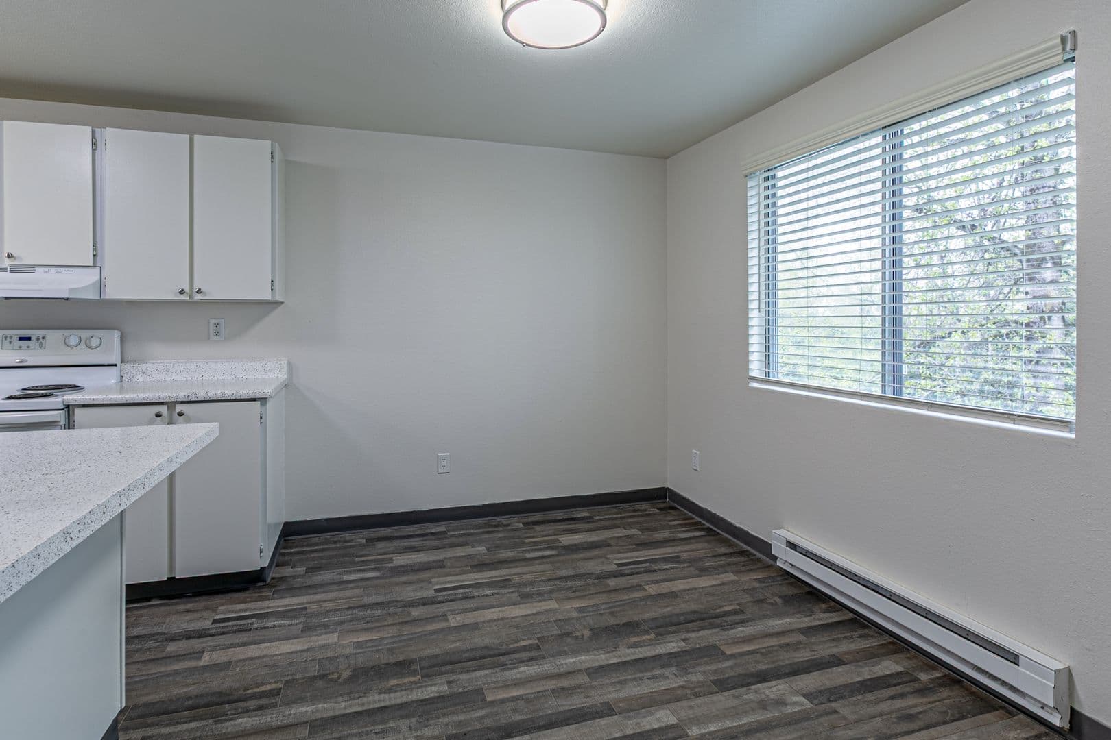 Tacoma Apartment: 6830 Tacoma Mall Blvd