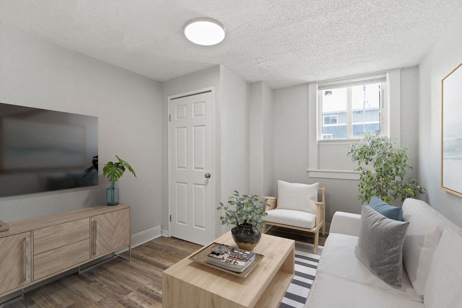 Spokane Apartment: 1010 W Boone Ave.