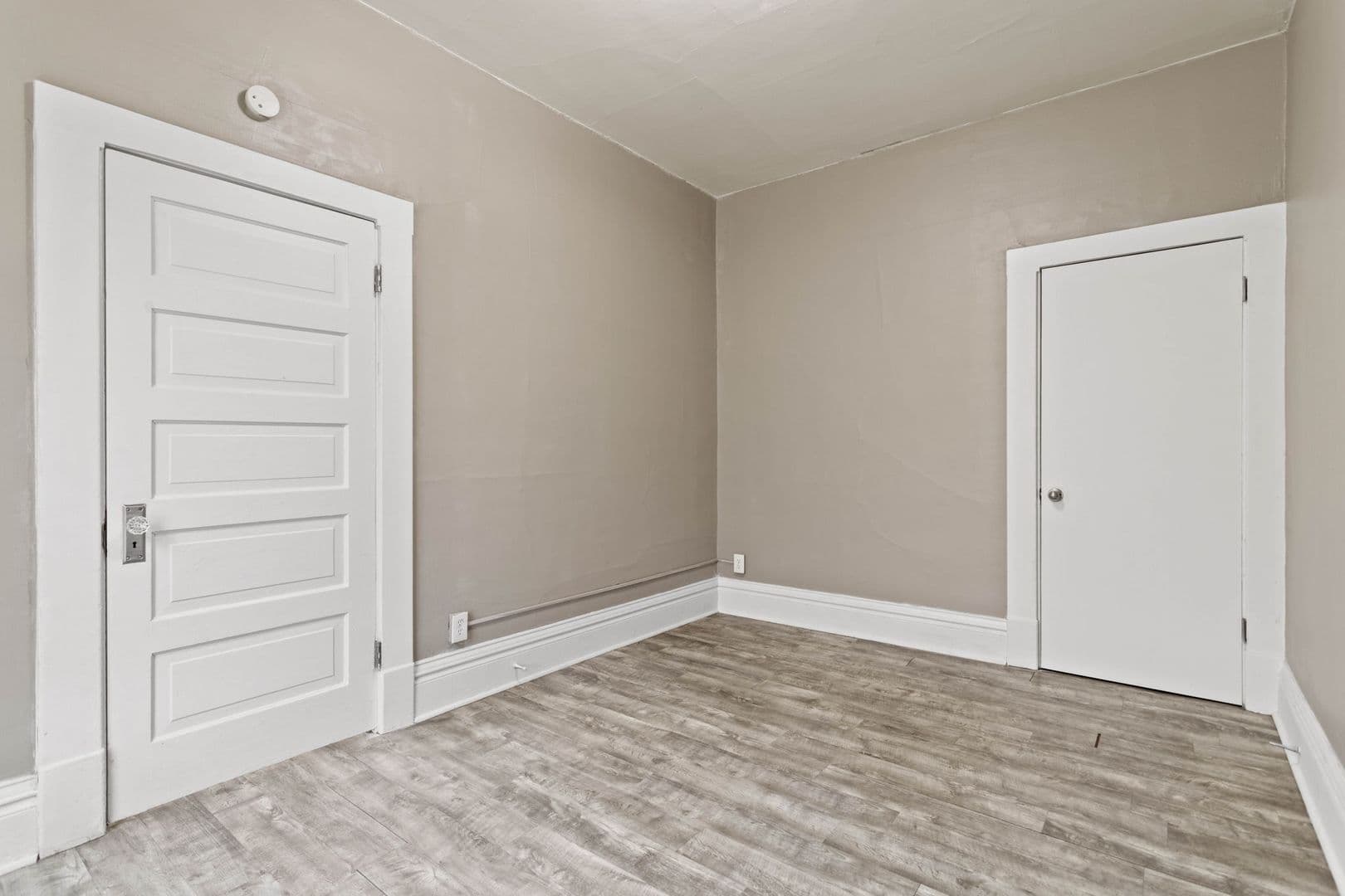Spokane Apartment: 1221 N Monroe St