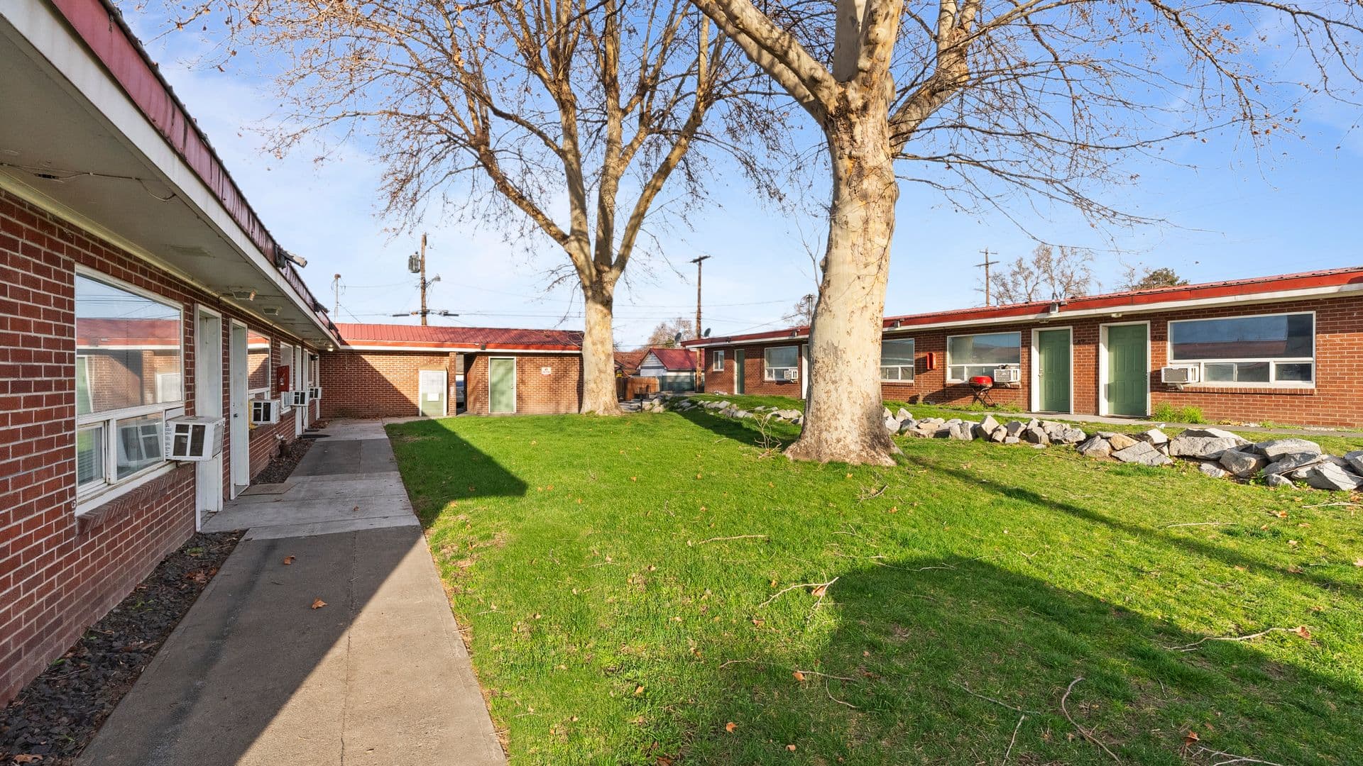 Pasco Apartment: 1740 N 5th Ave