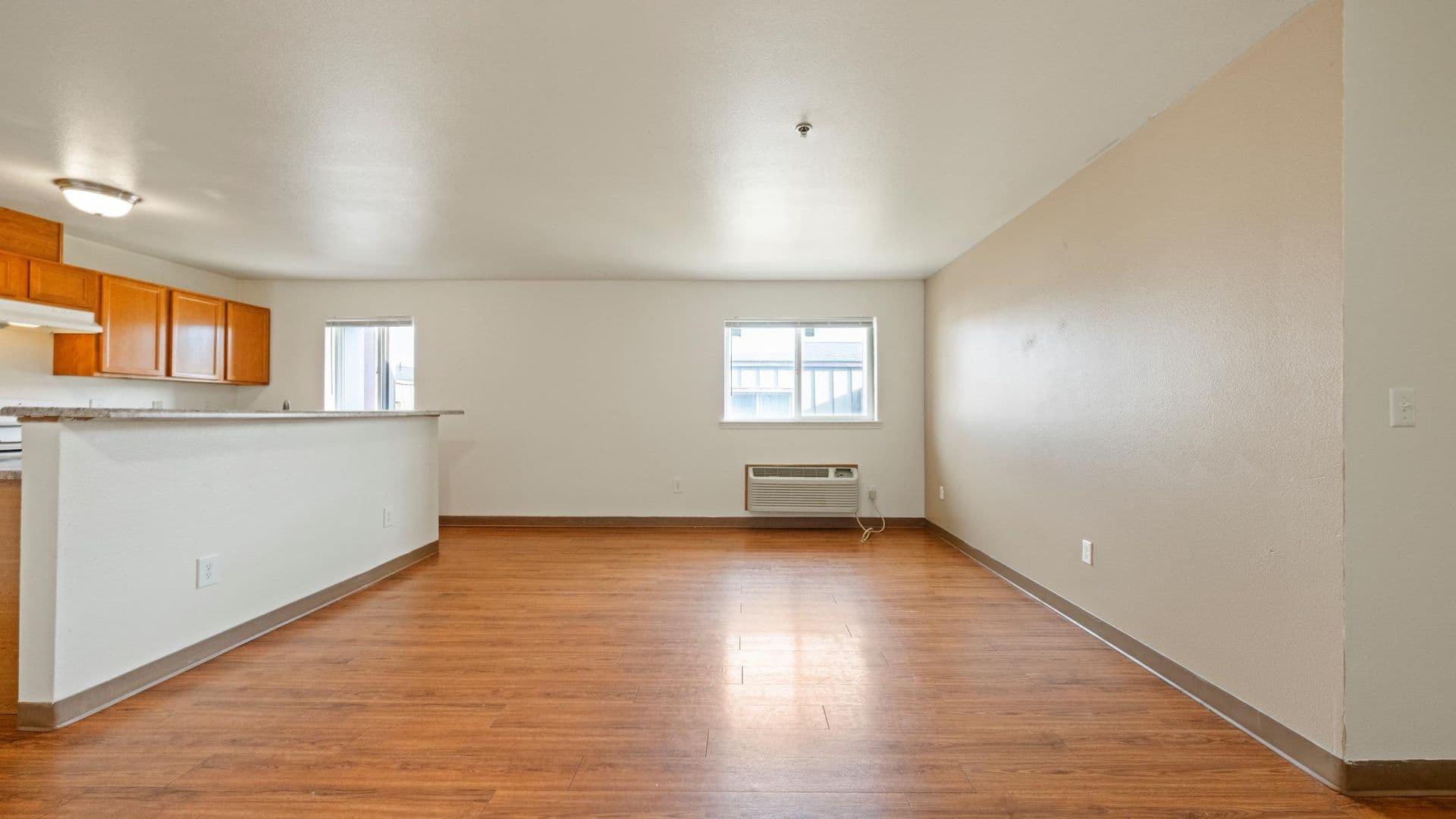 Kennewick Apartment: 4711 W Metaline Avenue