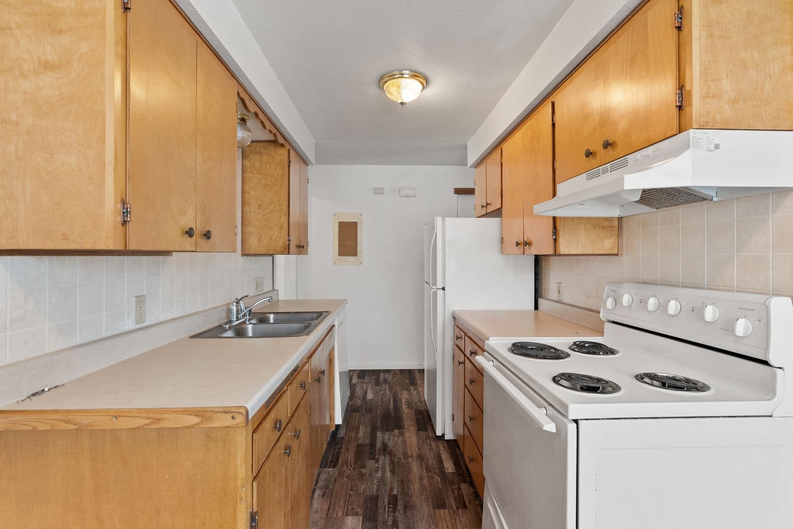 Medical Lake Apartment: 314 N LeFevre St