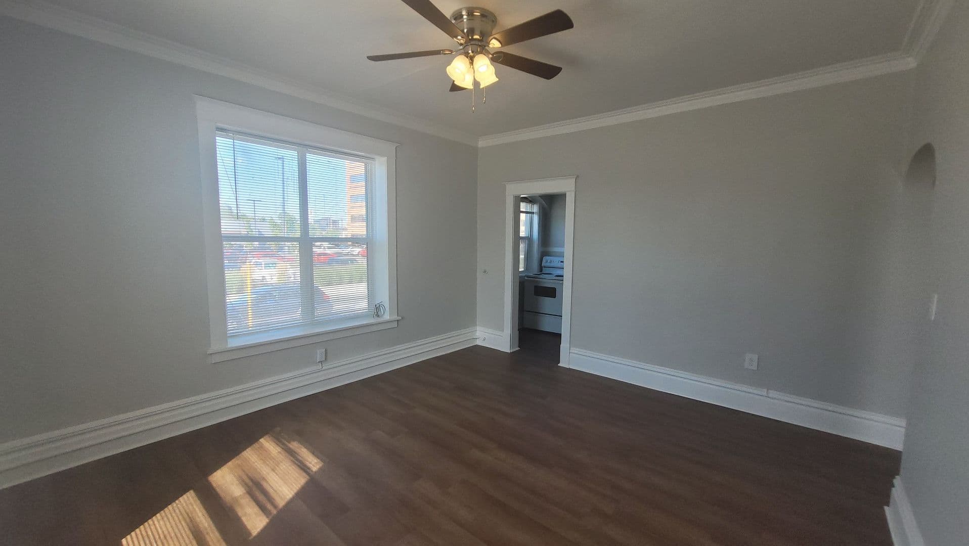 Spokane Apartment: 405 S Maple St