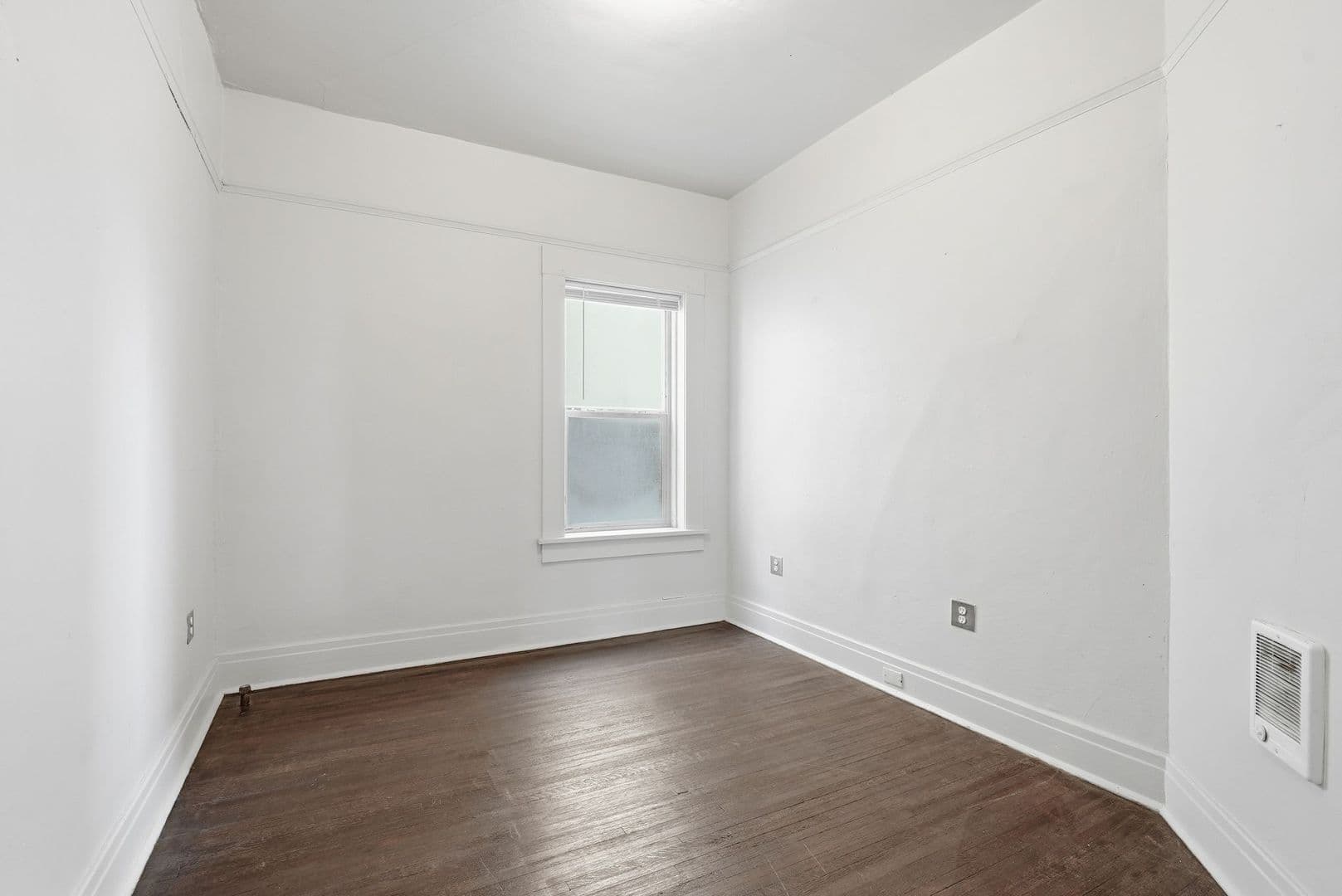 Spokane Apartment: 155 S Oak St
