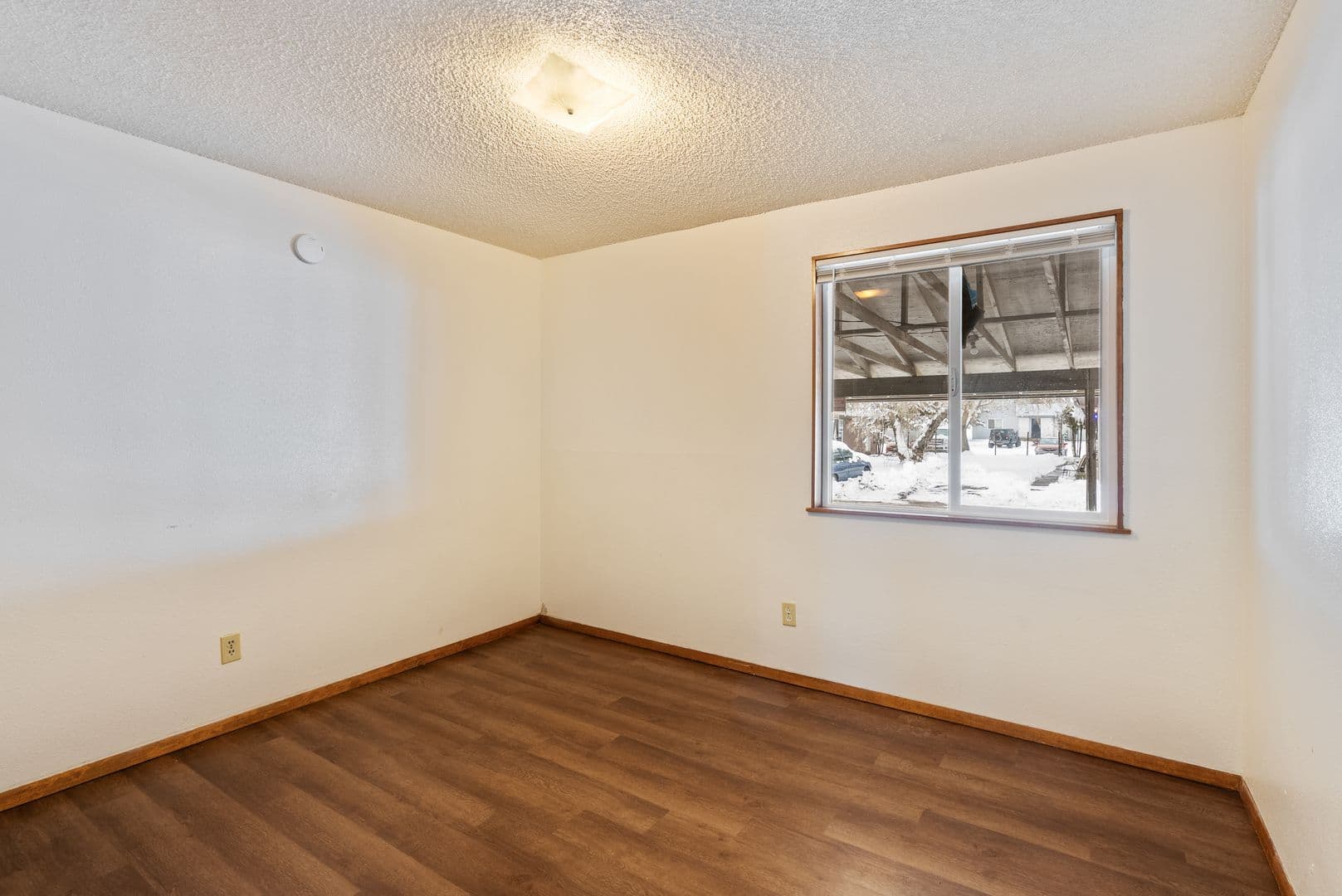 Medical Lake Apartment: 314 N LeFevre St