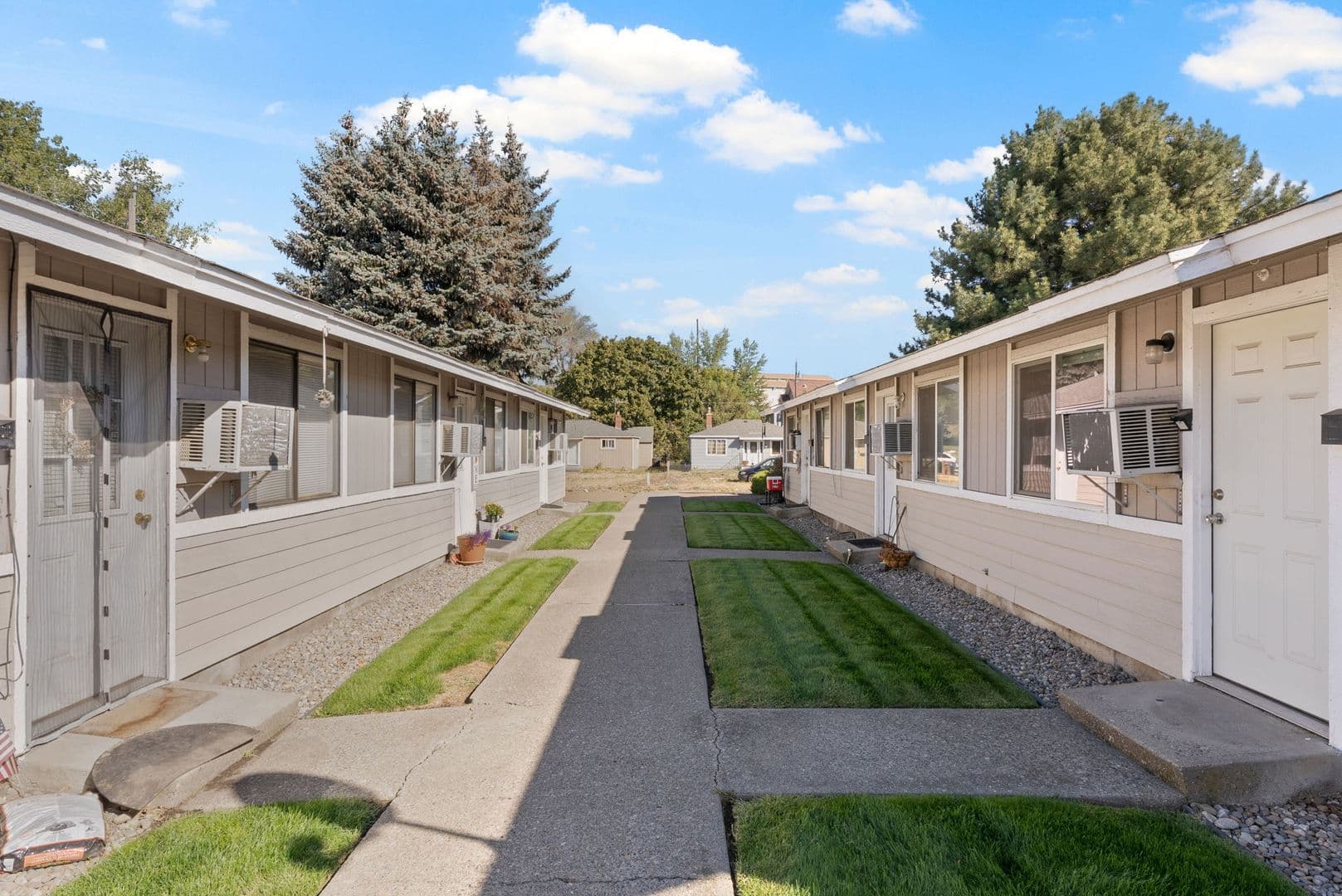 Spokane Apartment: 3102 E Jackson Ave