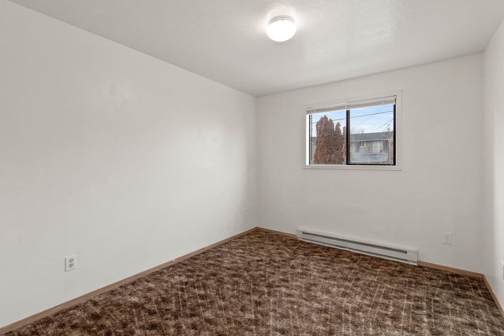 Spokane Valley Apartment: 2705 N Pines Rd