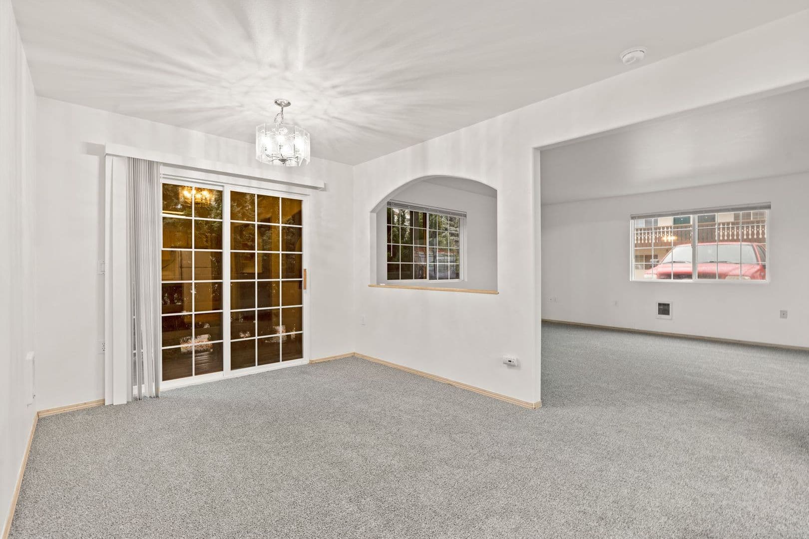 Spokane Valley Apartment: 12903 E Sprague Ave