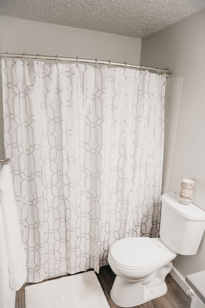 Spokane Apartment: 7024 N Colton St